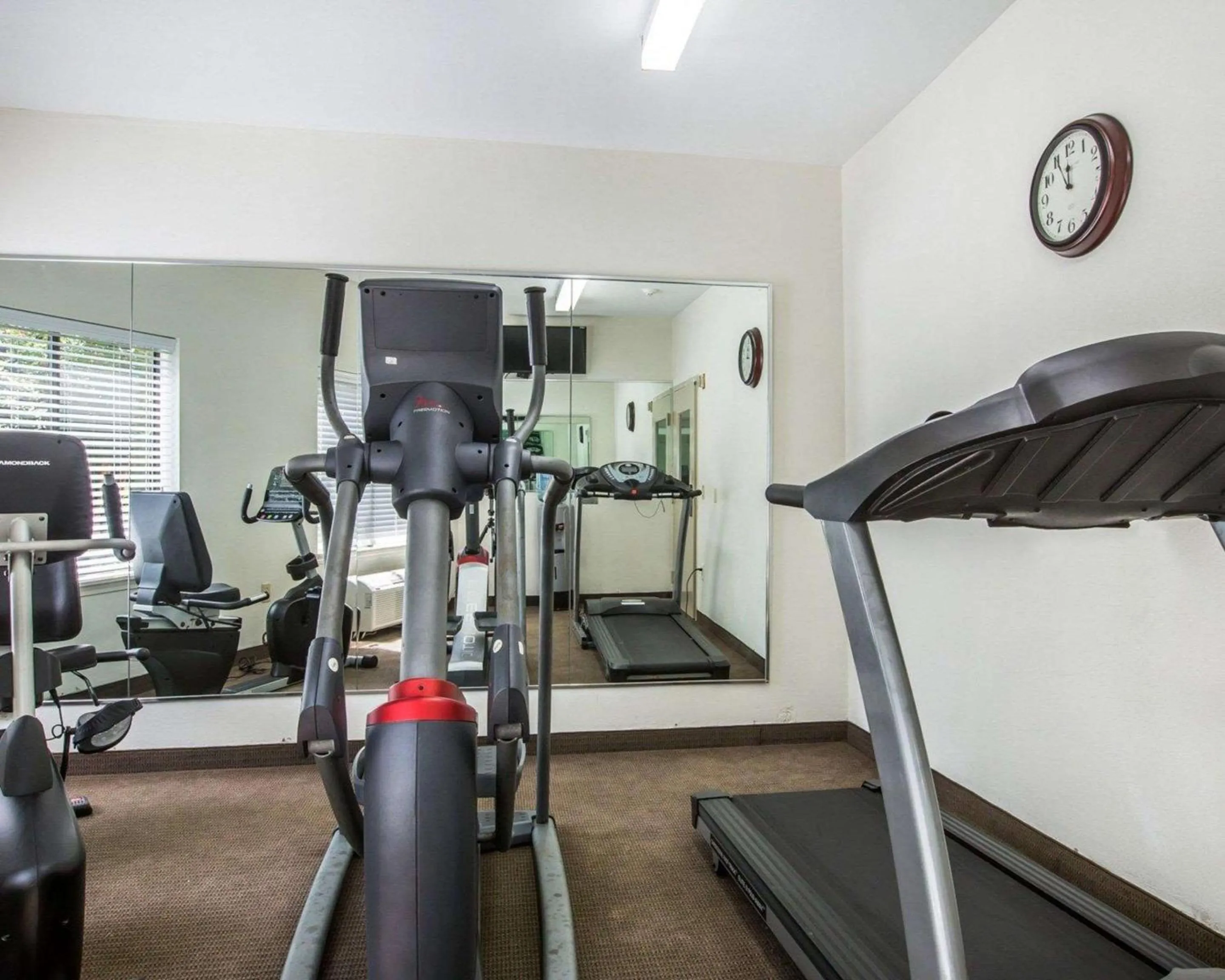 Fitness centre/facilities in Sleep Inn McDonough South