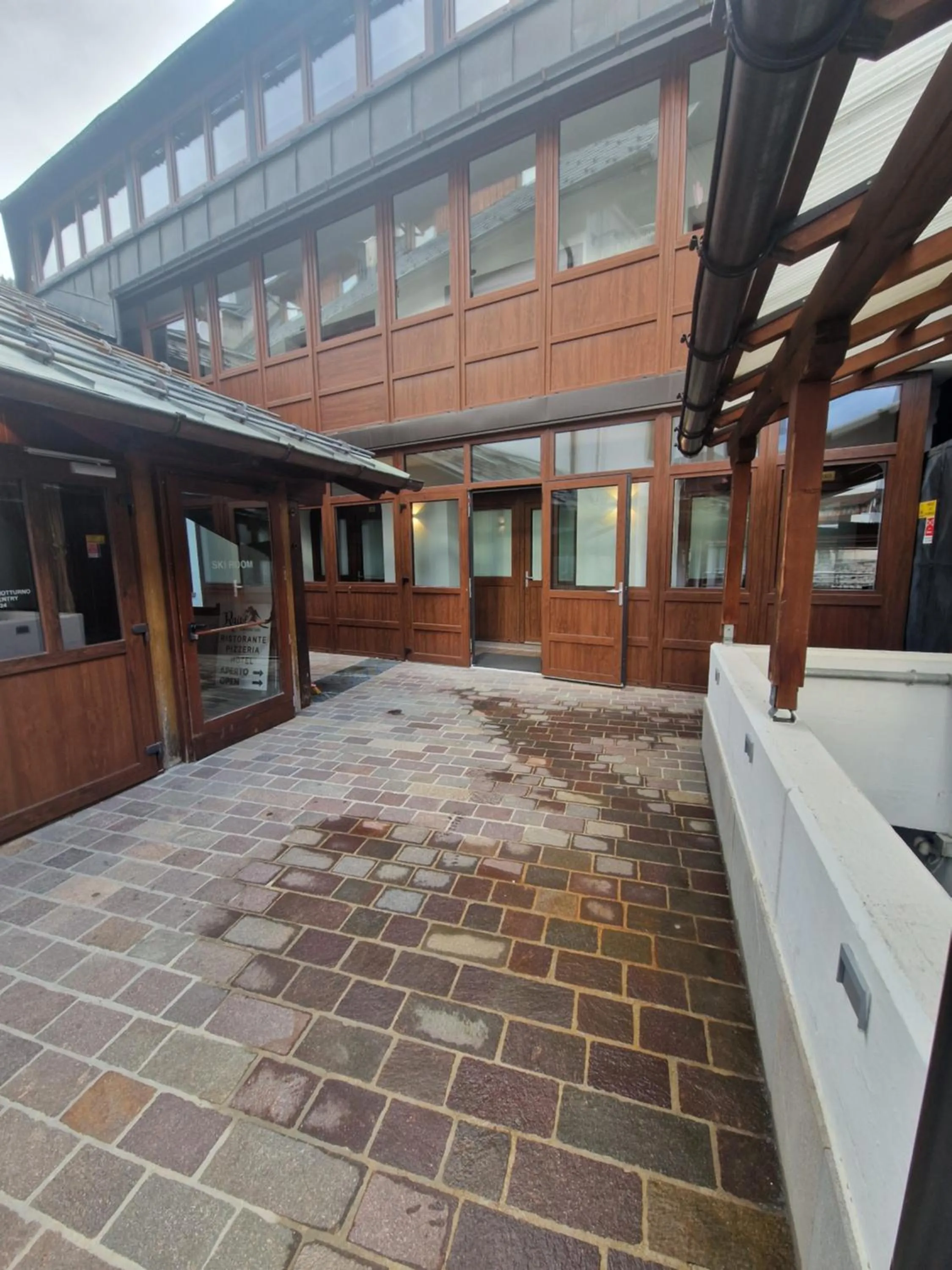 Property building in Hotel Raibl e Appartamenti