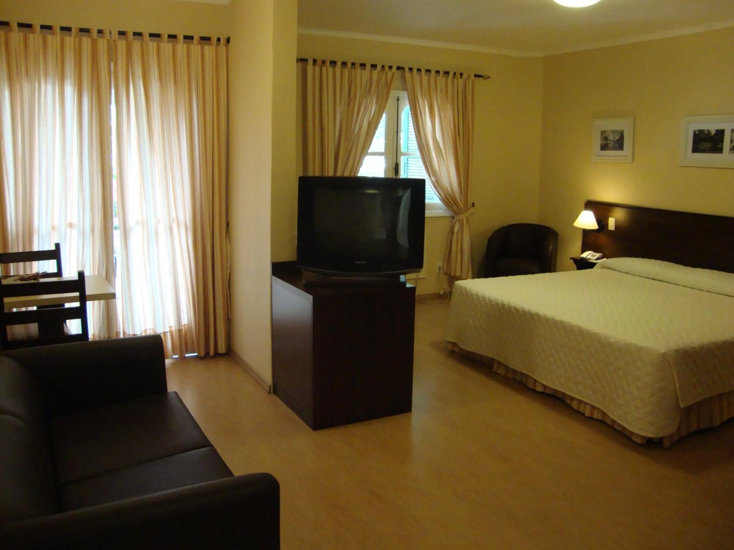 Property building, Bed in Hotel Atlântico Praia Cassino Rio Grande