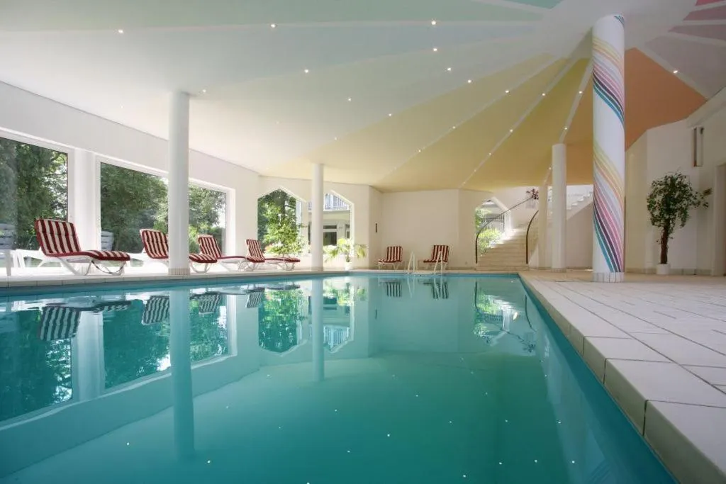 Swimming pool in Meyer Appartments