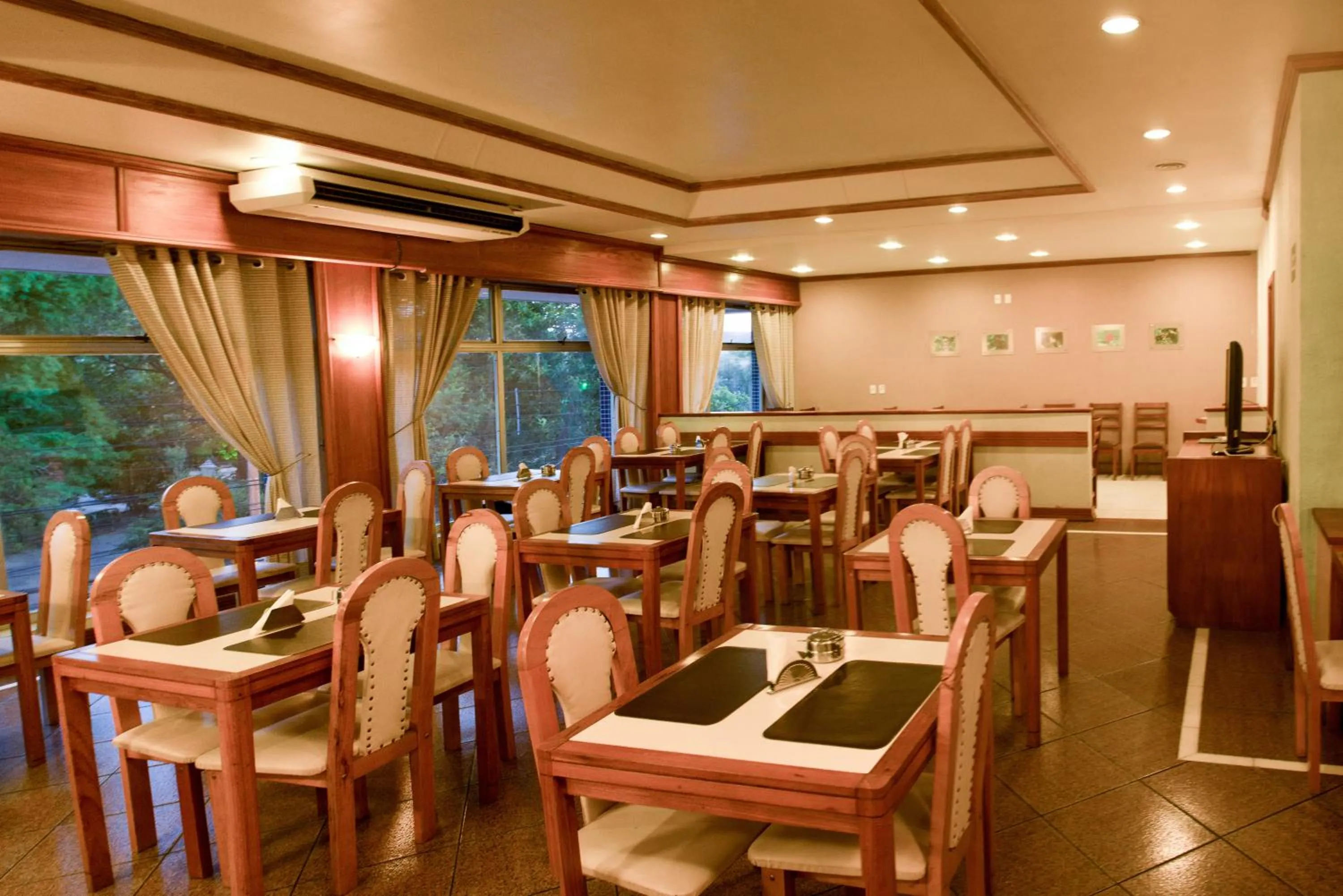 Restaurant/places to eat in Hotel Atlantico Rio Grande