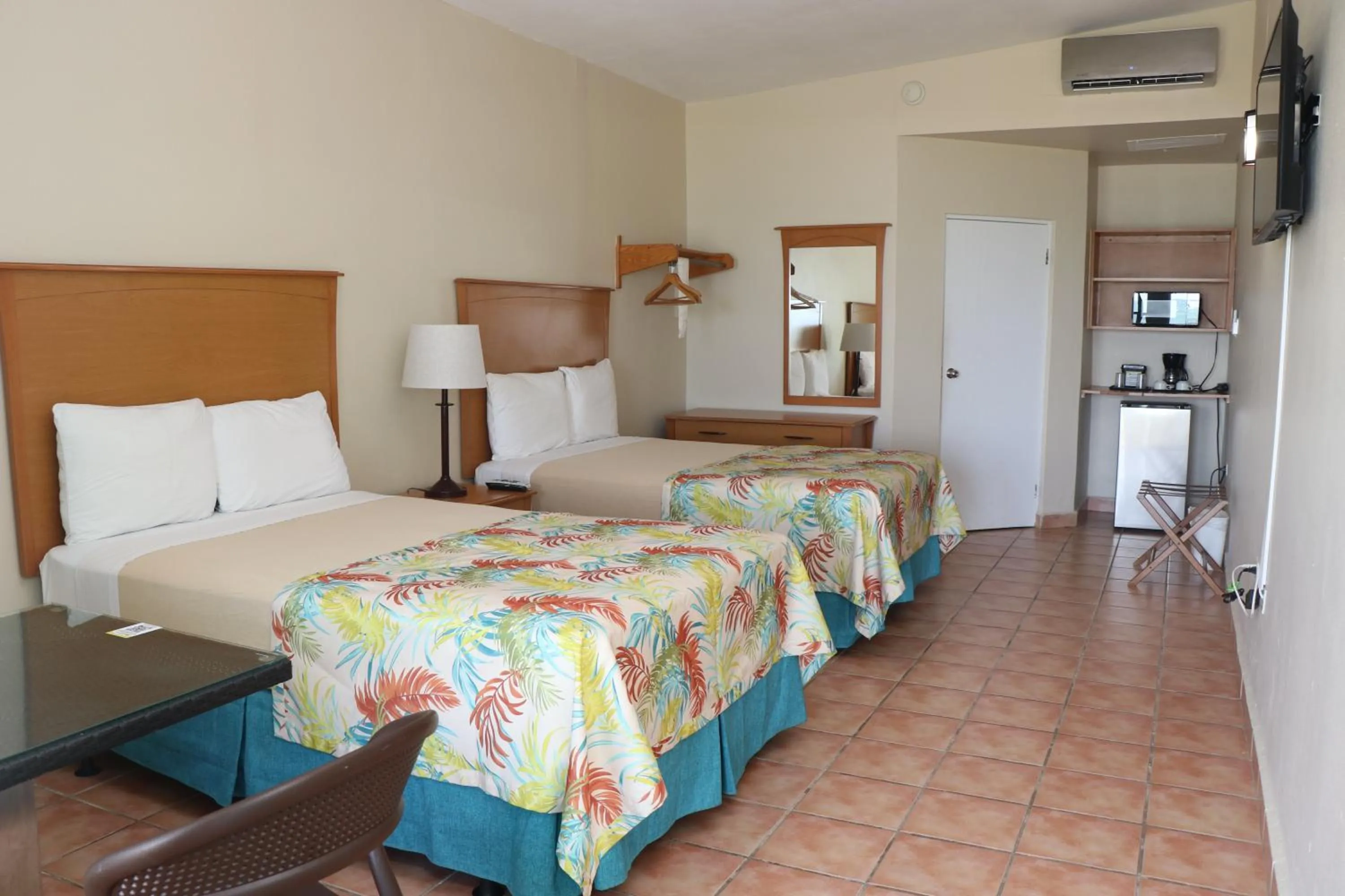 Bedroom, Bed in Parador Maunacaribe - Maunabo