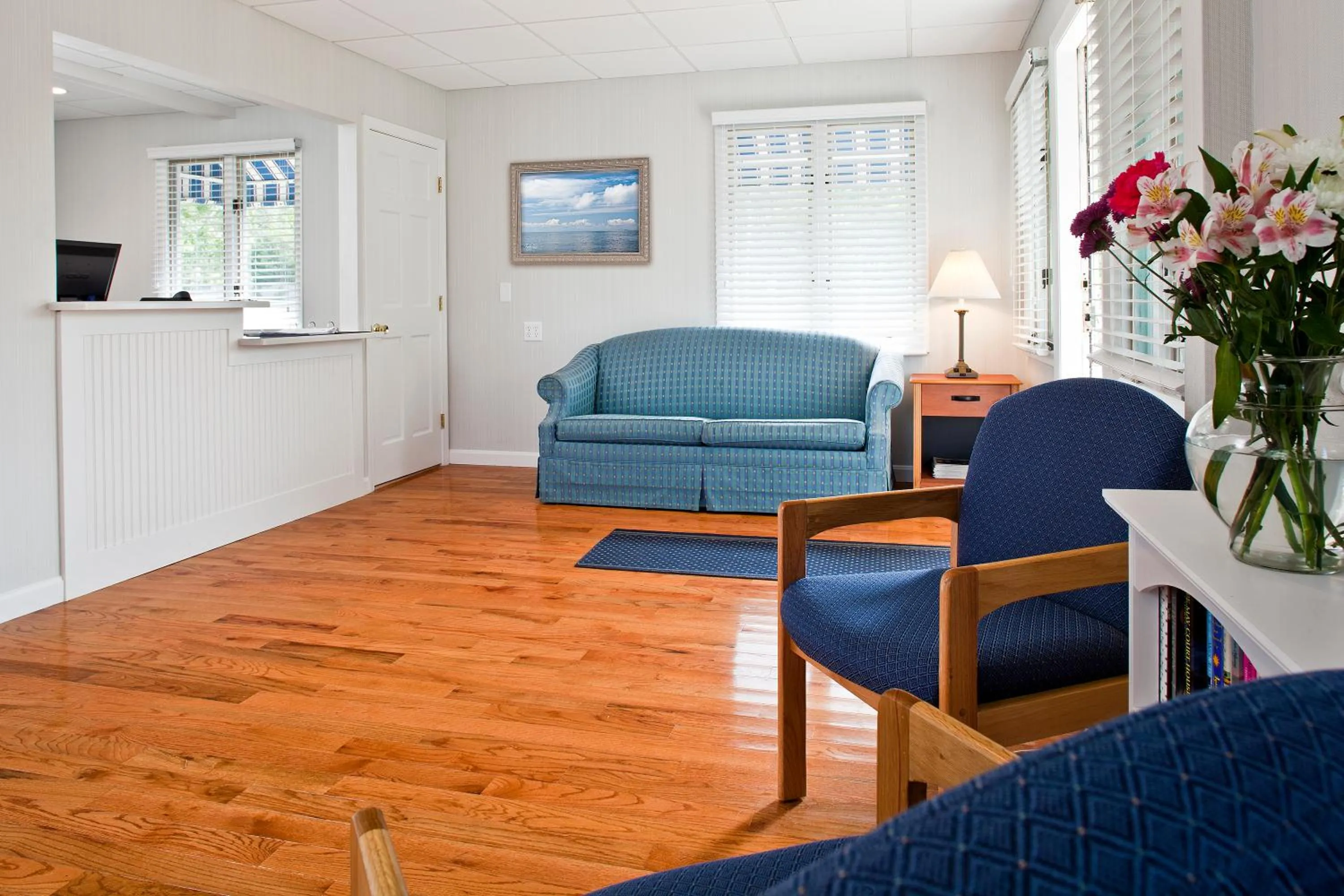 Lobby or reception in Ocean Park Inn Cape Cod
