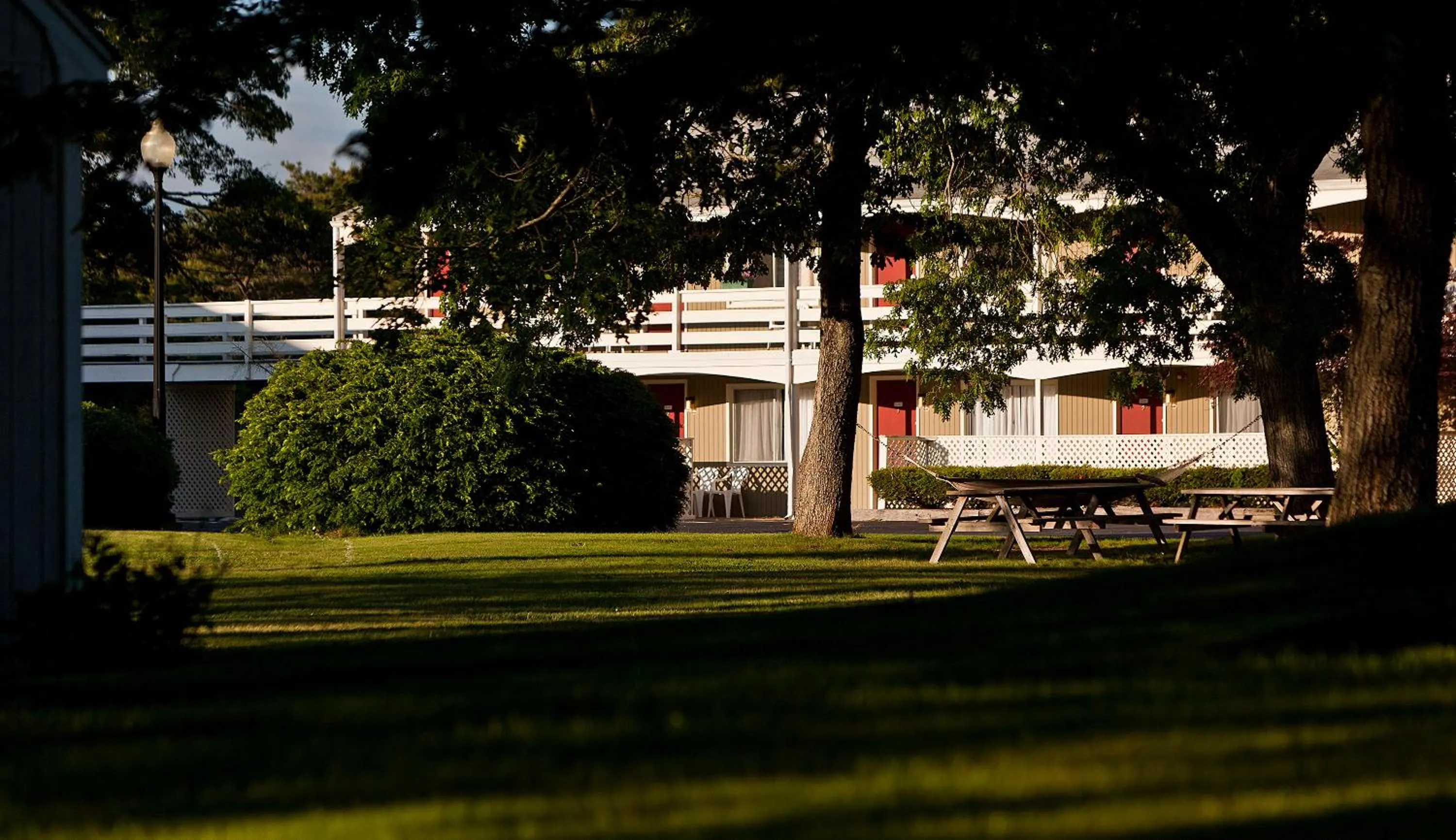 Facade/entrance in Ocean Park Inn Cape Cod