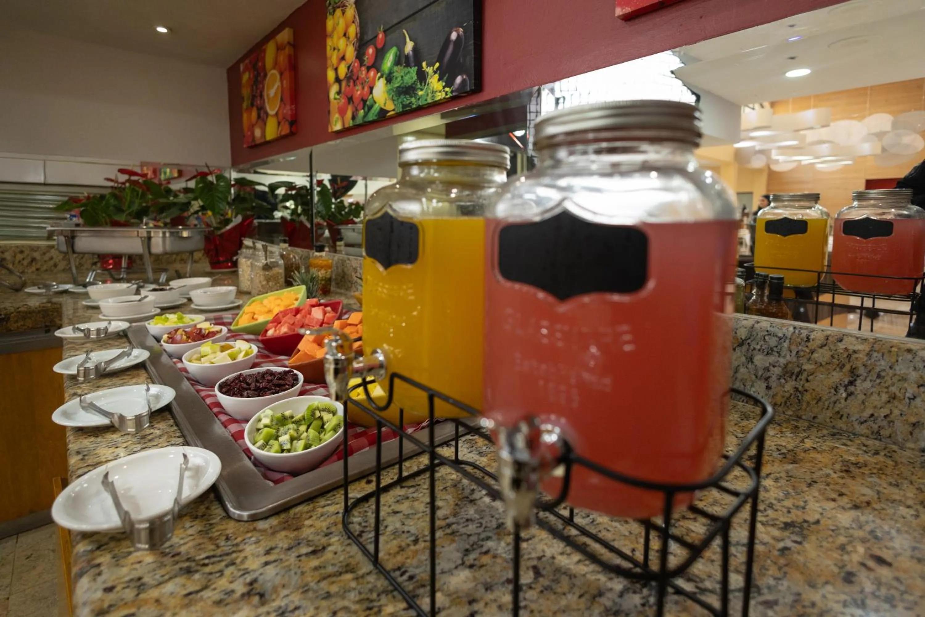 Buffet breakfast in Fiesta Inn Nogales