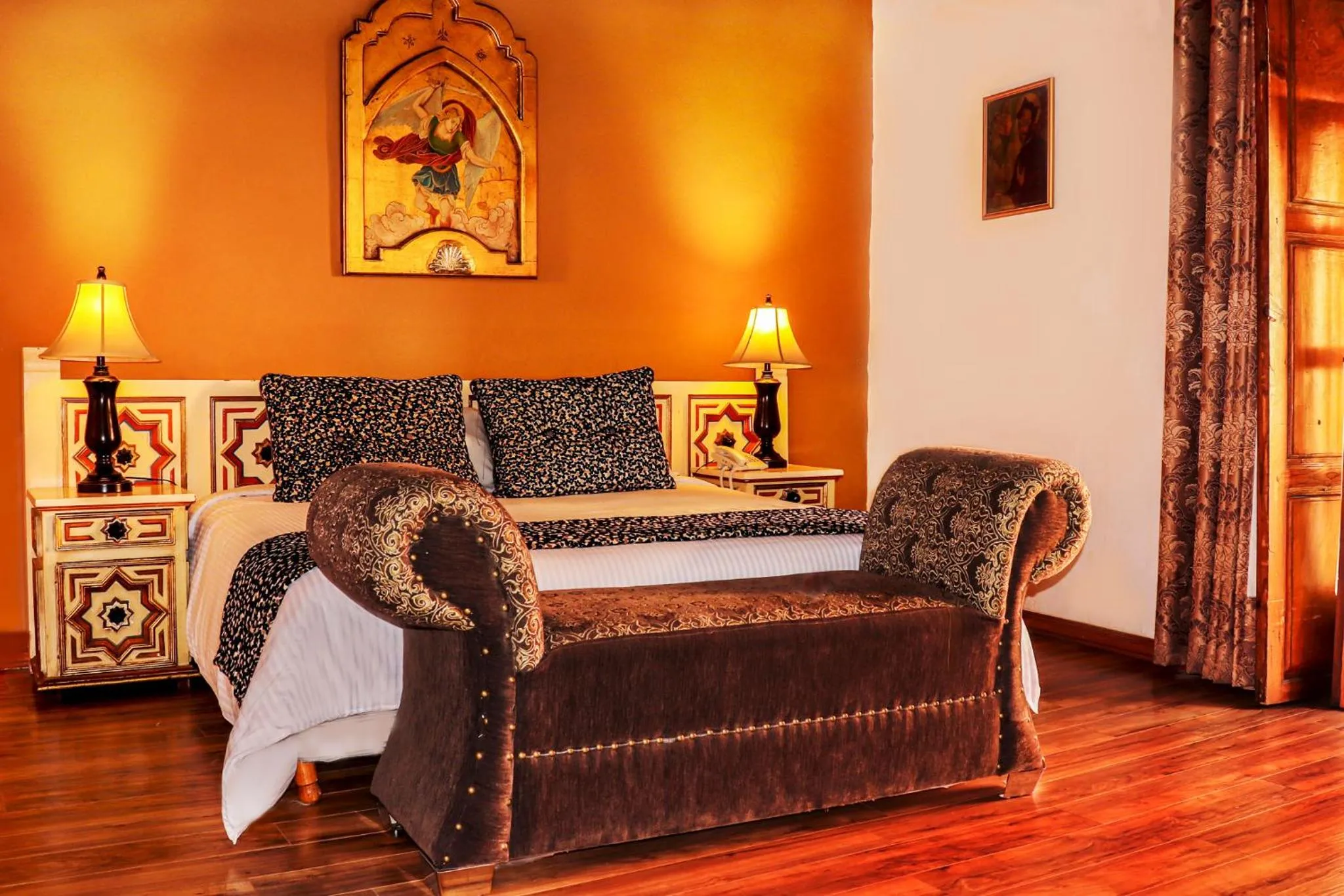 Photo of the whole room, Bed in Hosteria del Frayle