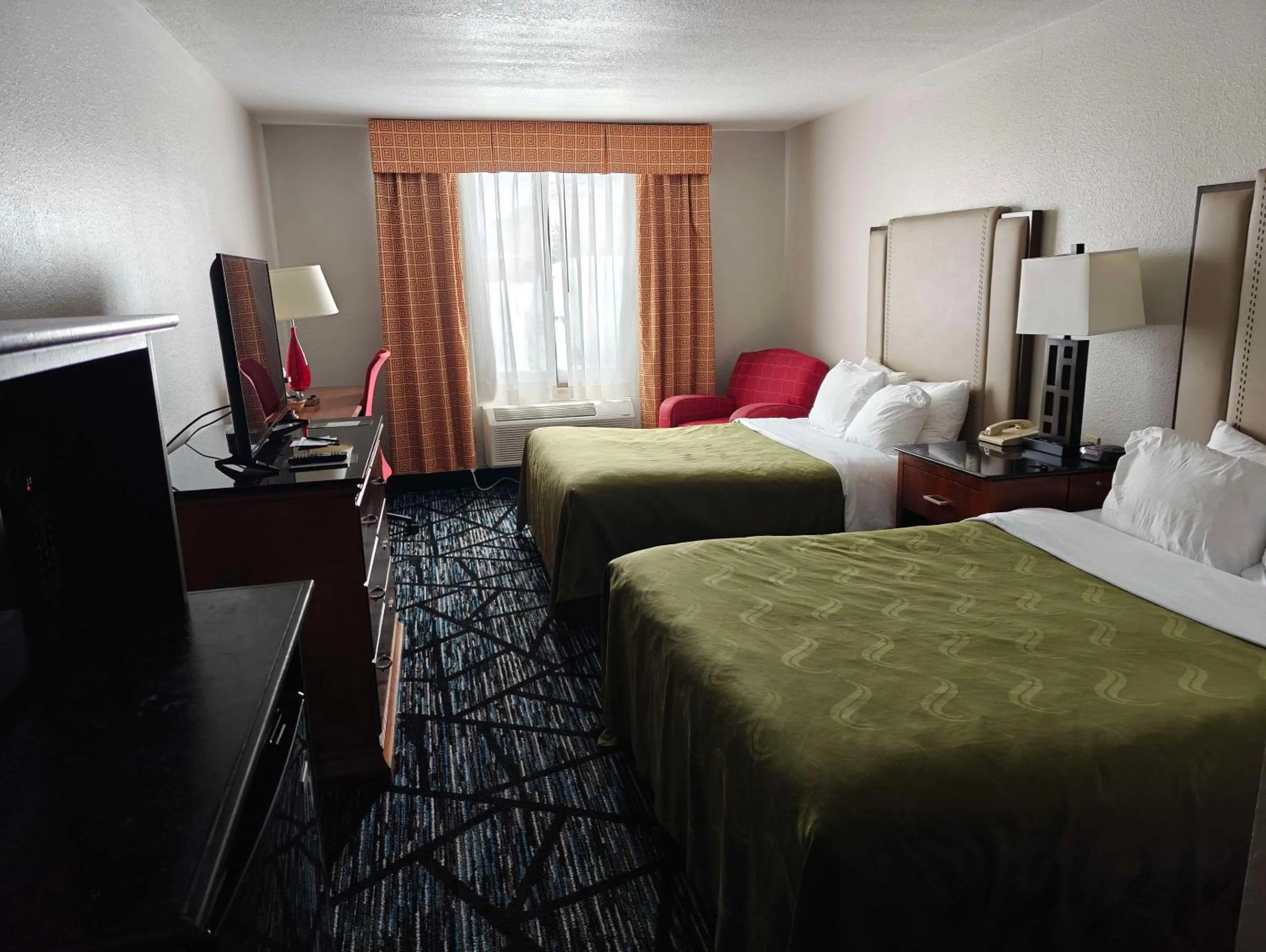 Bedroom, Bed in Quality Inn Gaylord