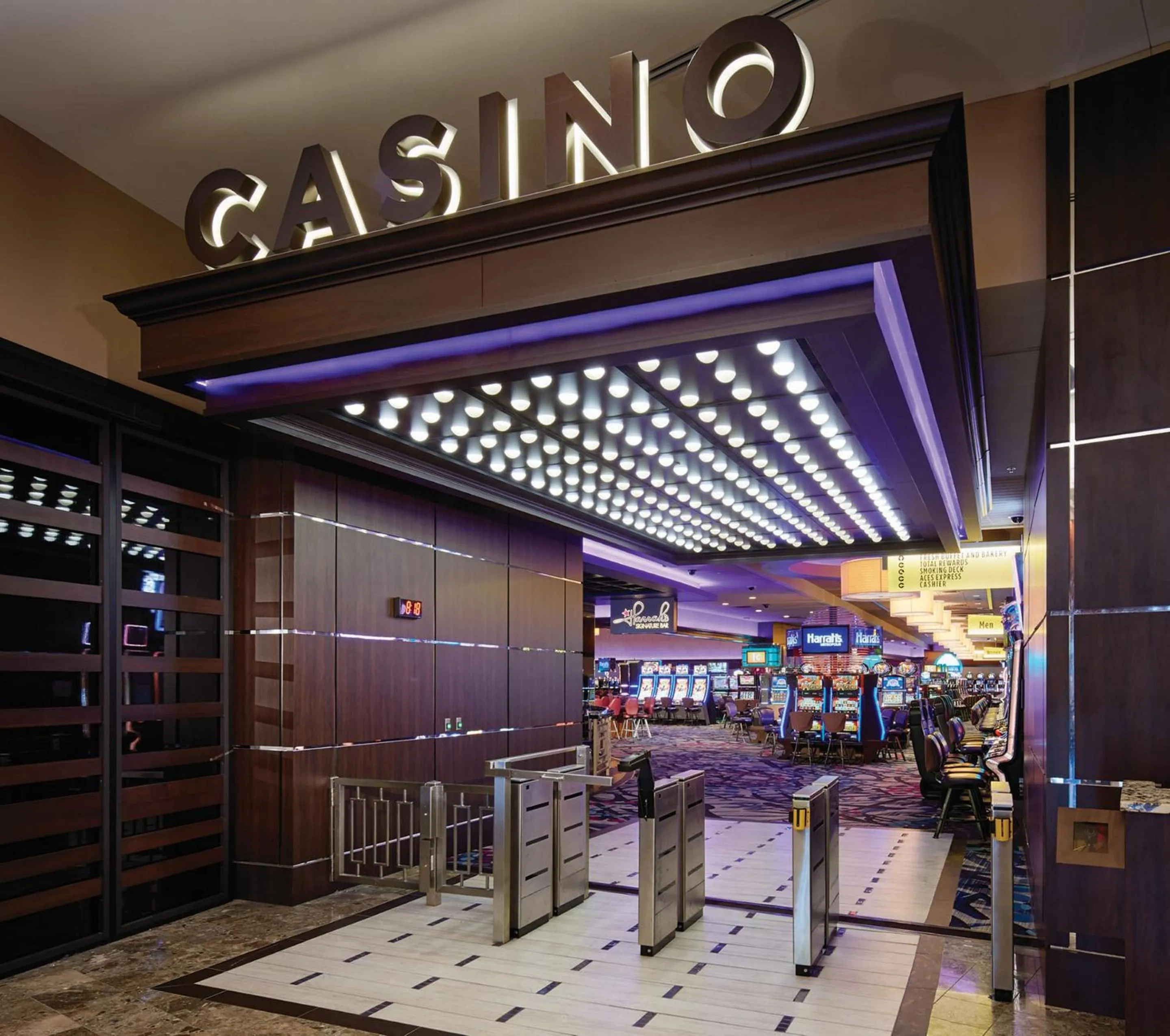 Casino in Harrah's Metropolis, A Caesars Destination