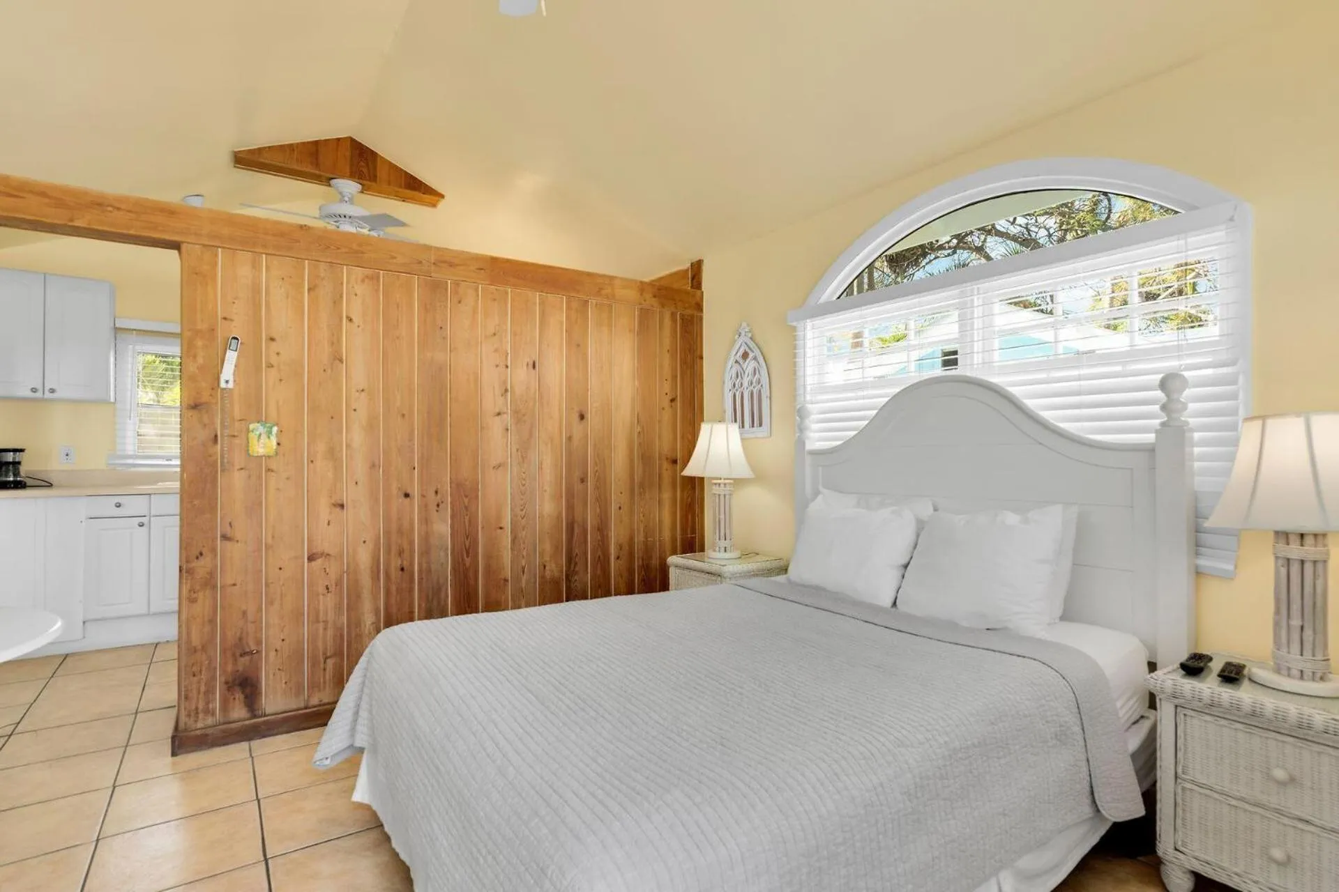 Bed in Tropical Cottages