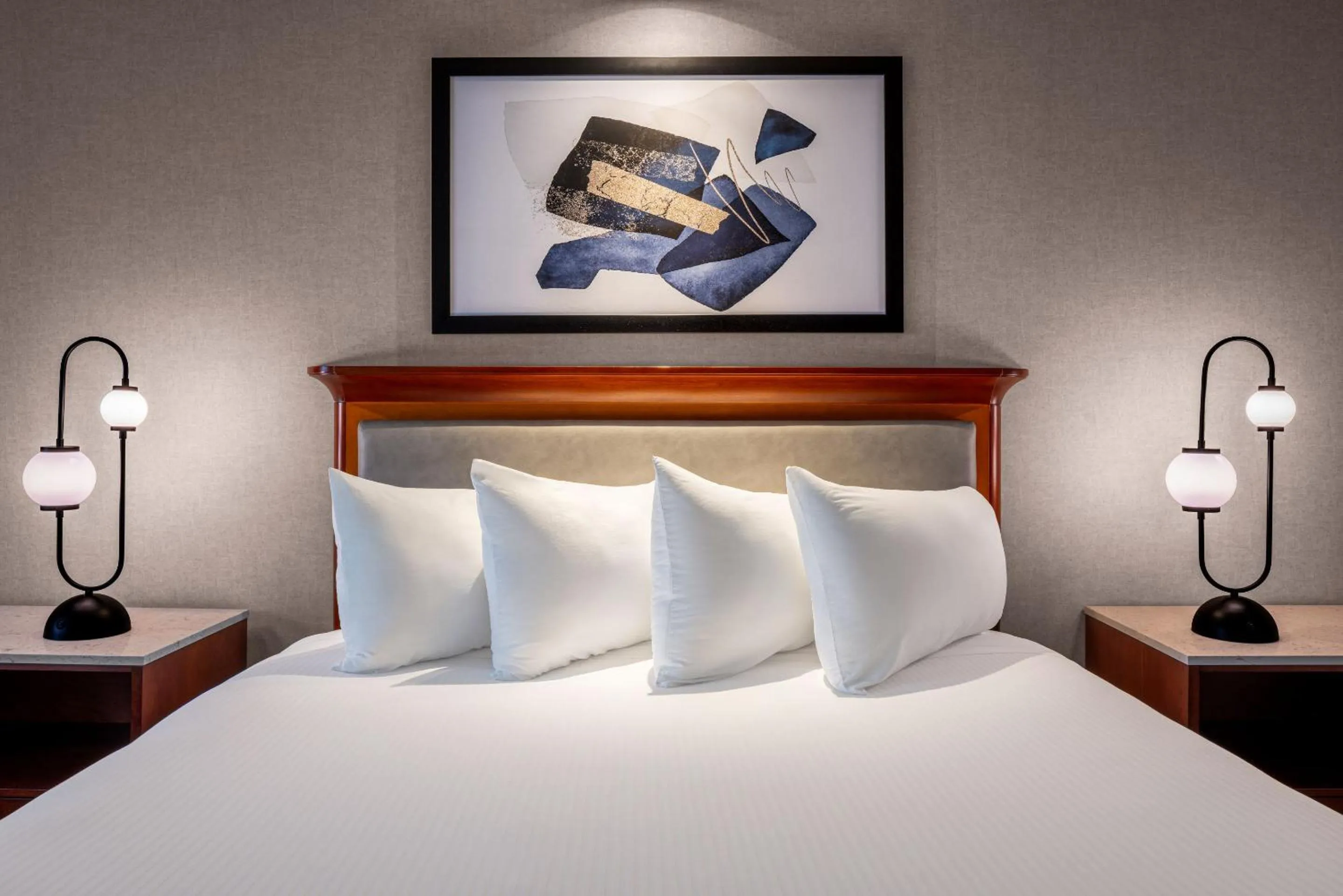 Bed in Harrah's Joliet, A Caesars Destination