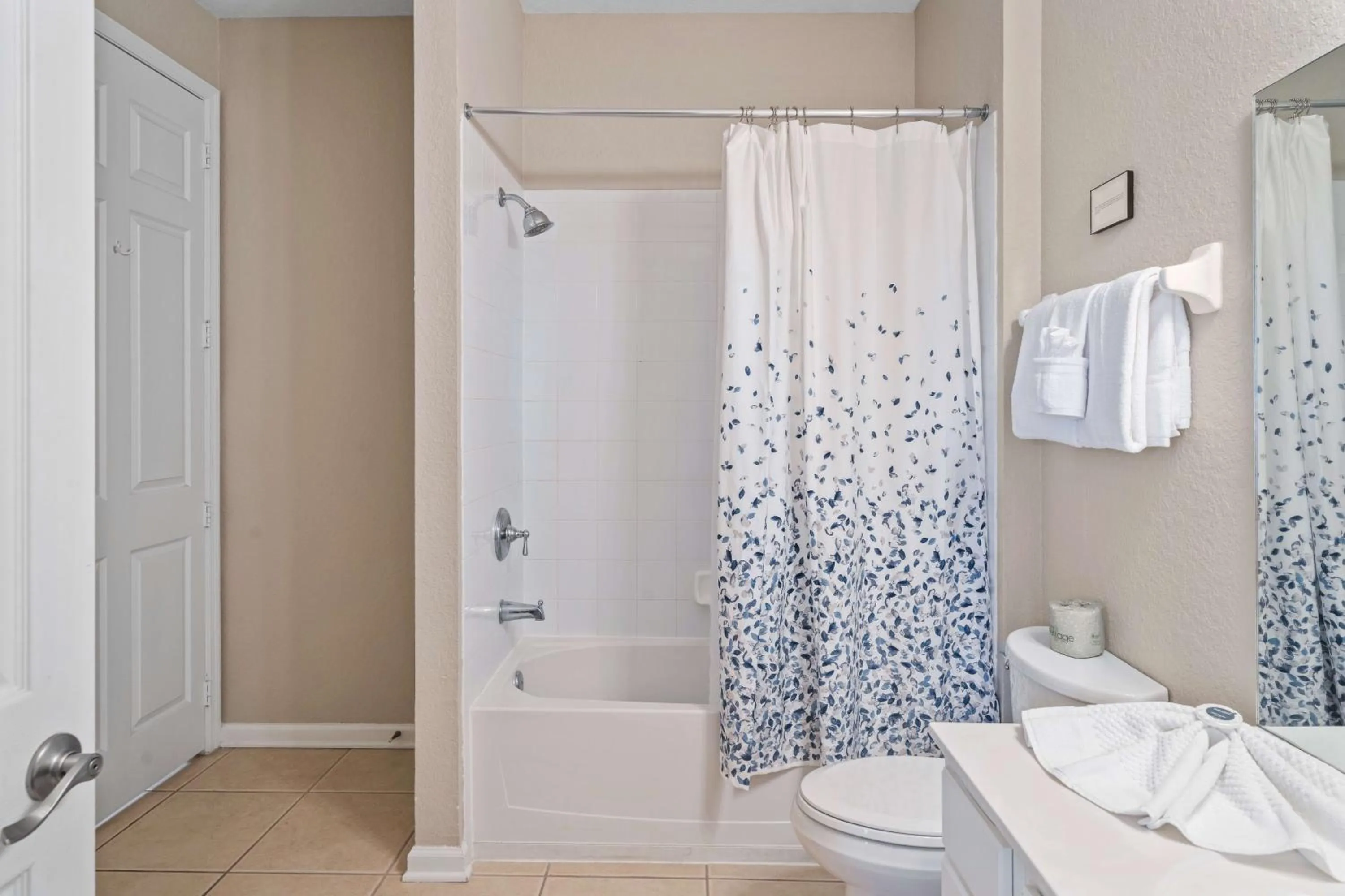 Shower in Orlando Resort Rentals at Universal Boulevard