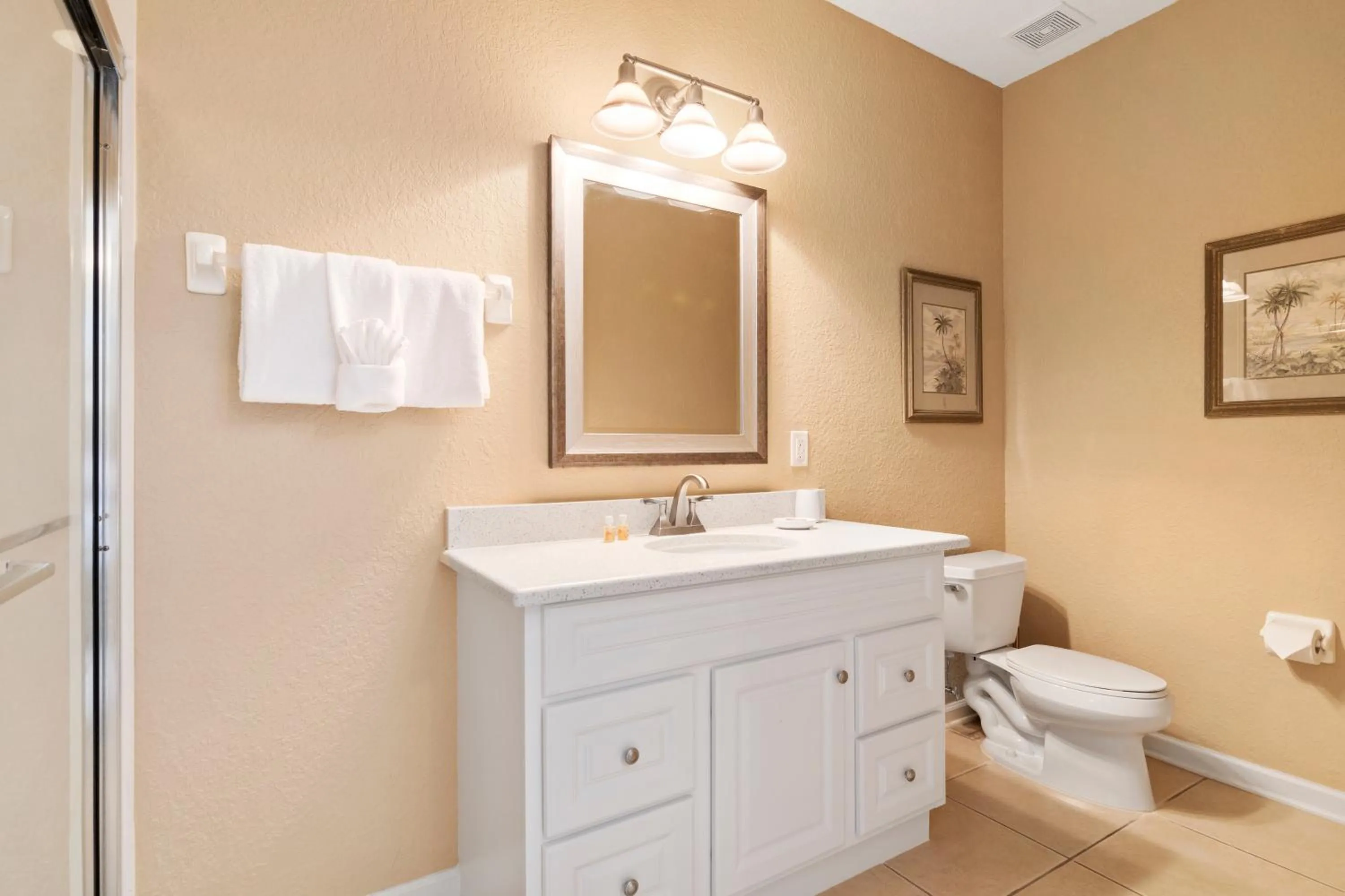 Shower in Orlando Resort Rentals at Universal Boulevard