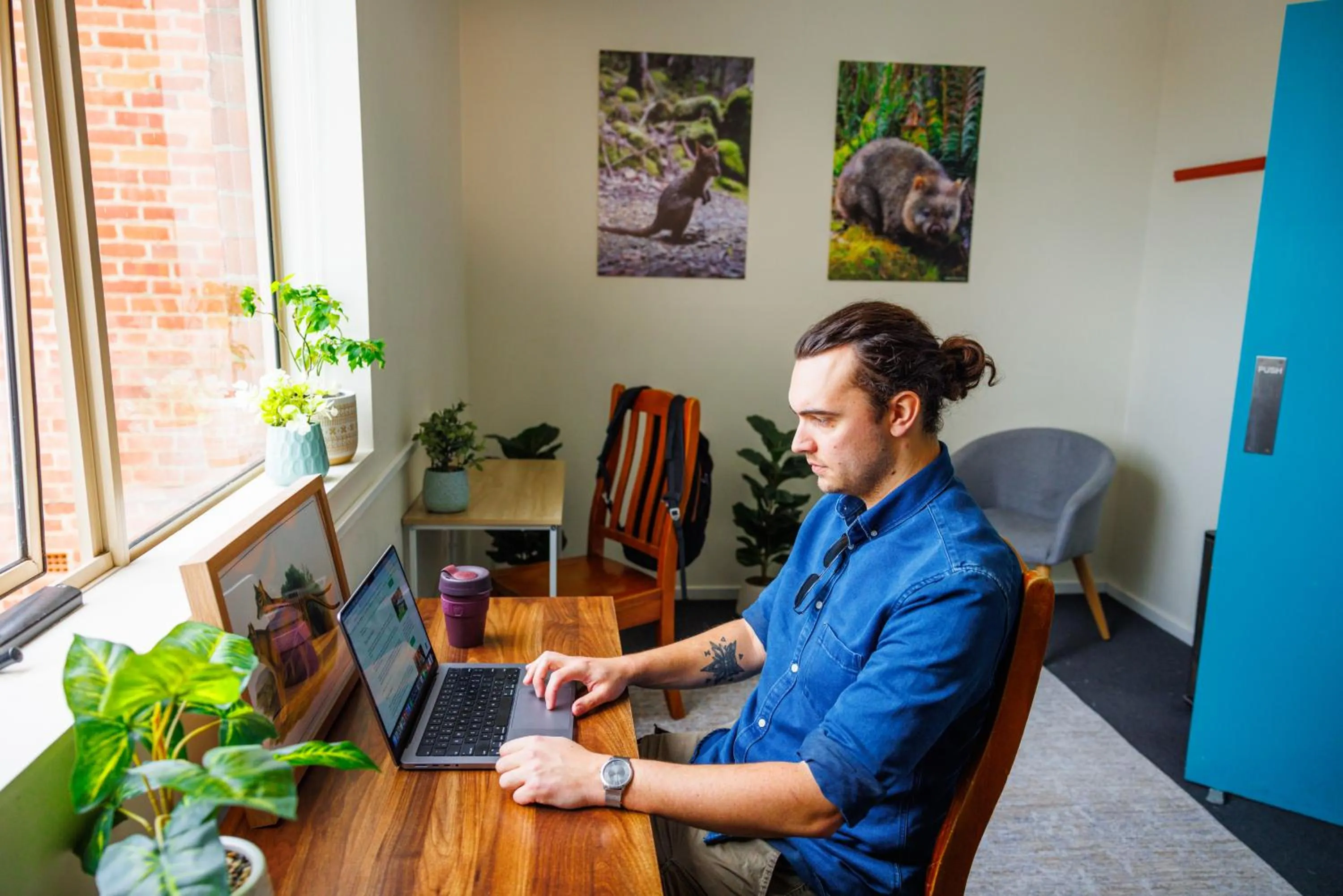 Business facilities in YHA Hobart Central