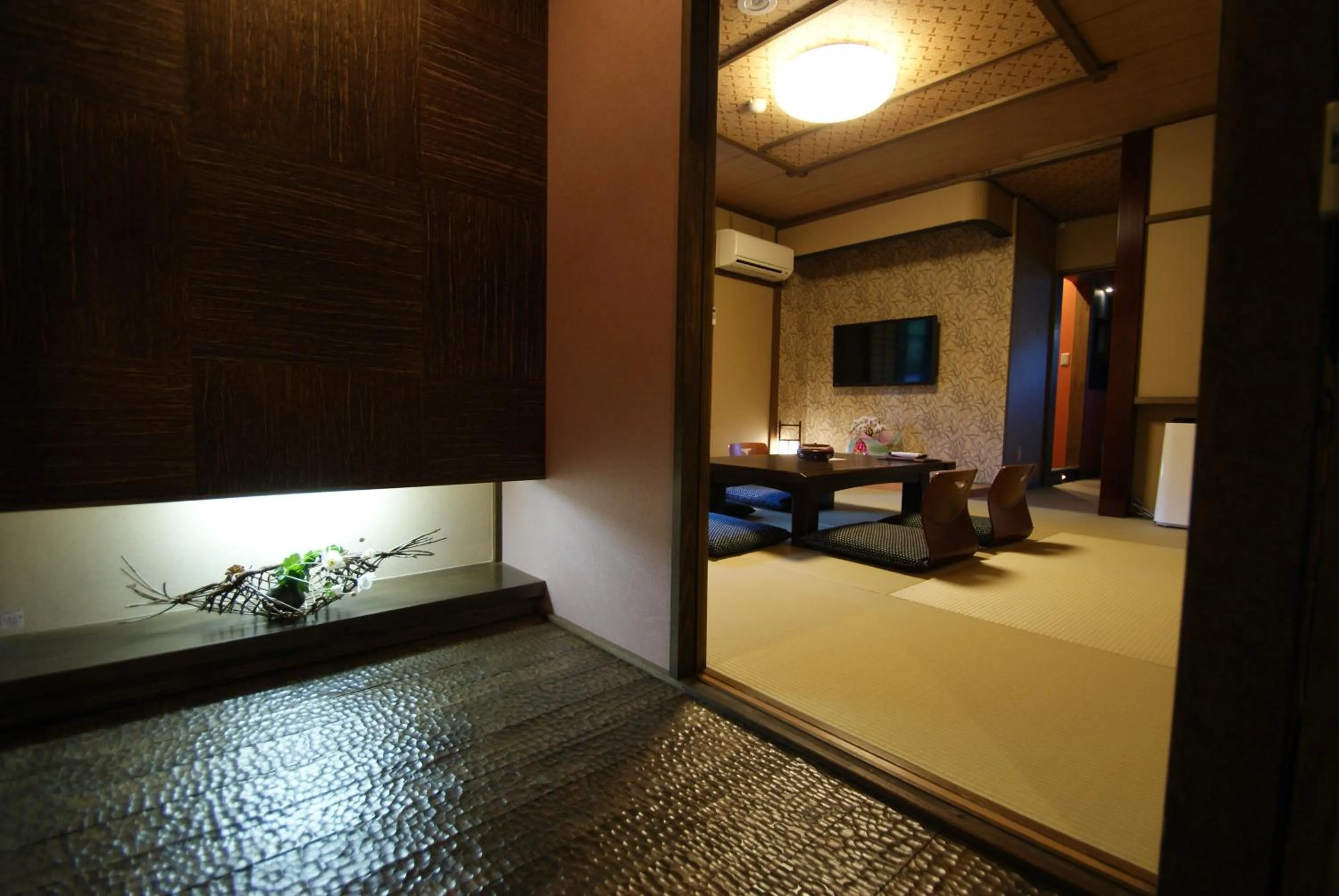 Photo of the whole room, Bed in Super Hydrogen Rich Spa Yado Kanzan