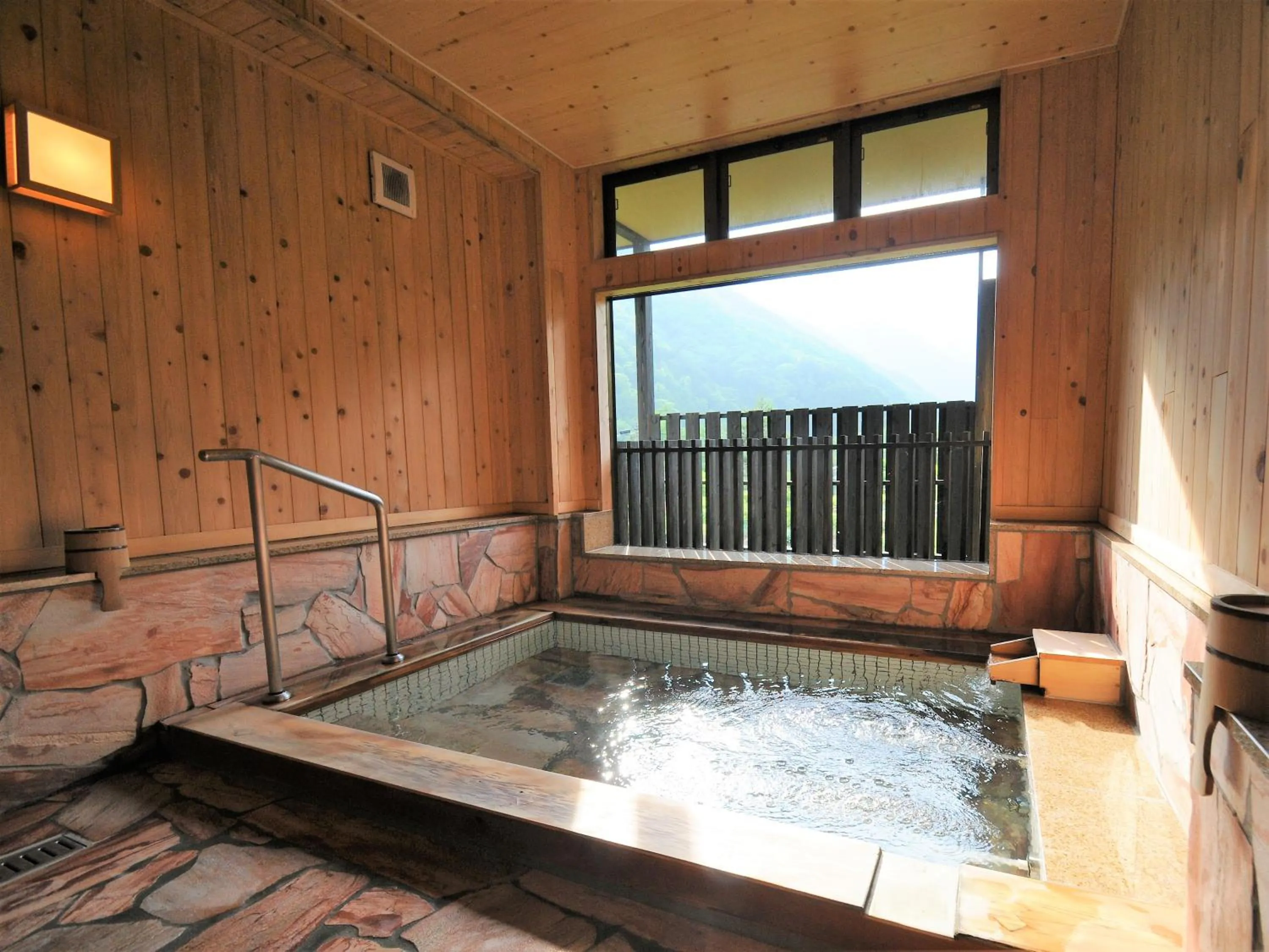 Hot Spring Bath in Super Hydrogen Rich Spa Yado Kanzan