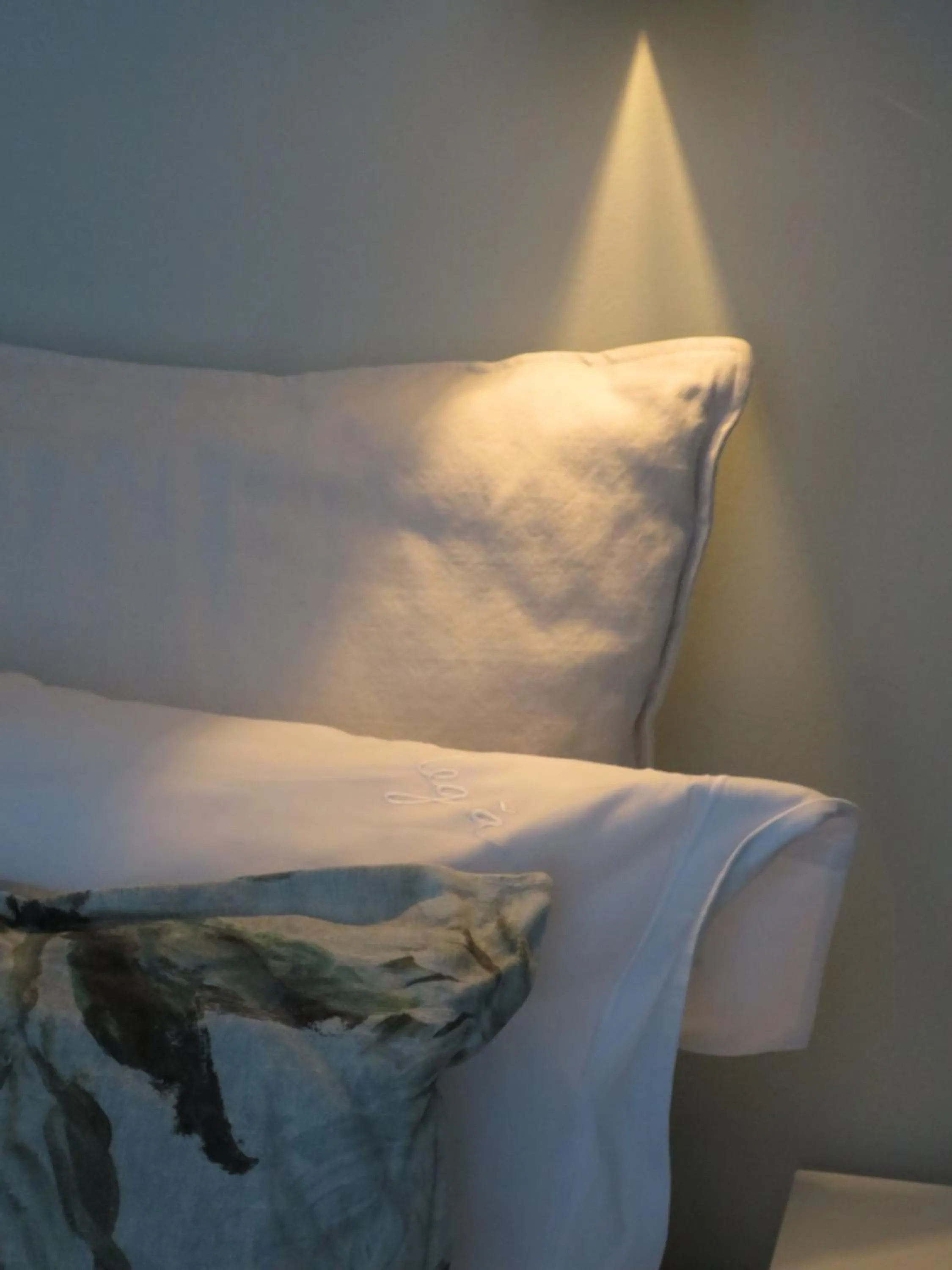 Bed in Hotel Alegria