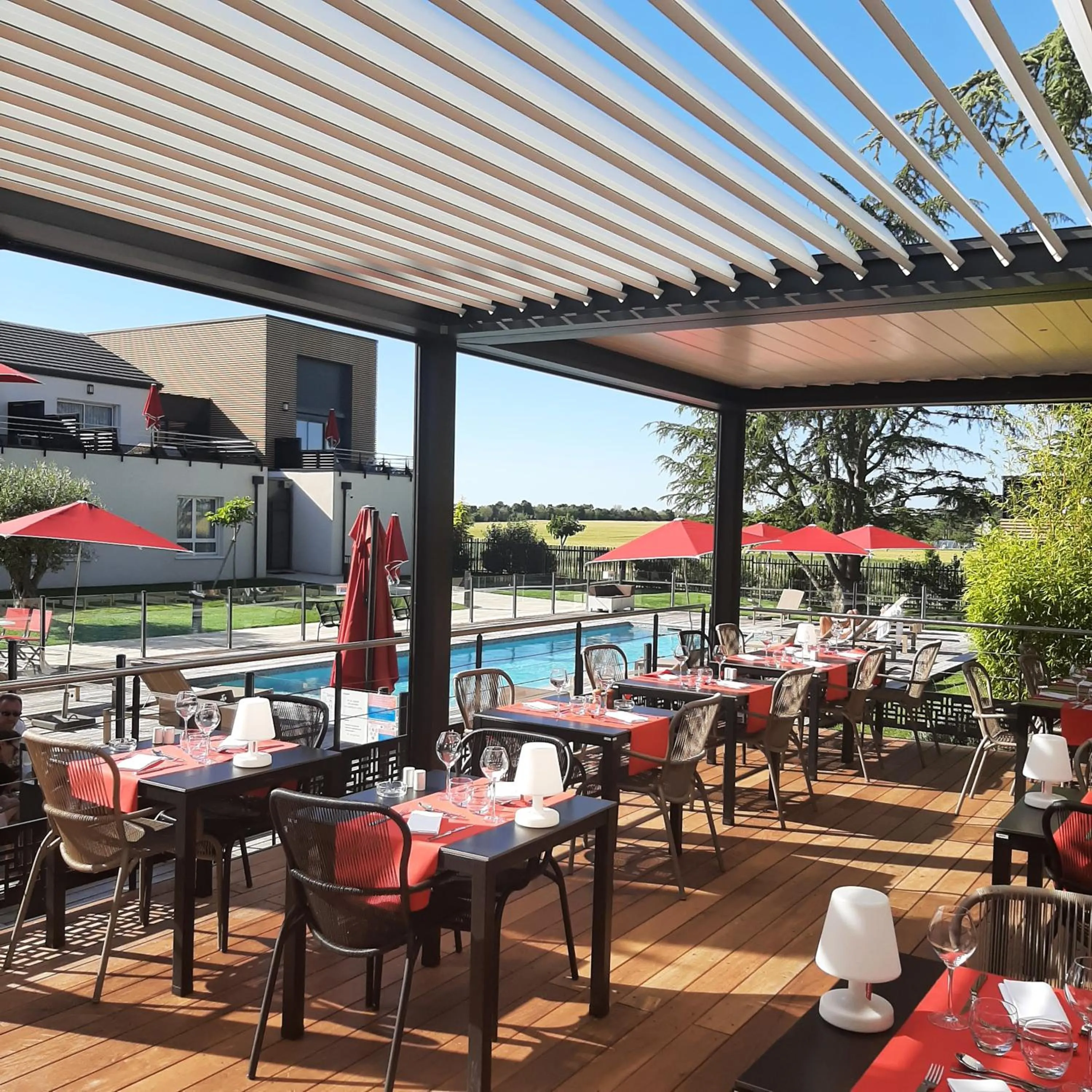 Balcony/Terrace in Logis Hotel Relais Saint Jacques - Châteauroux