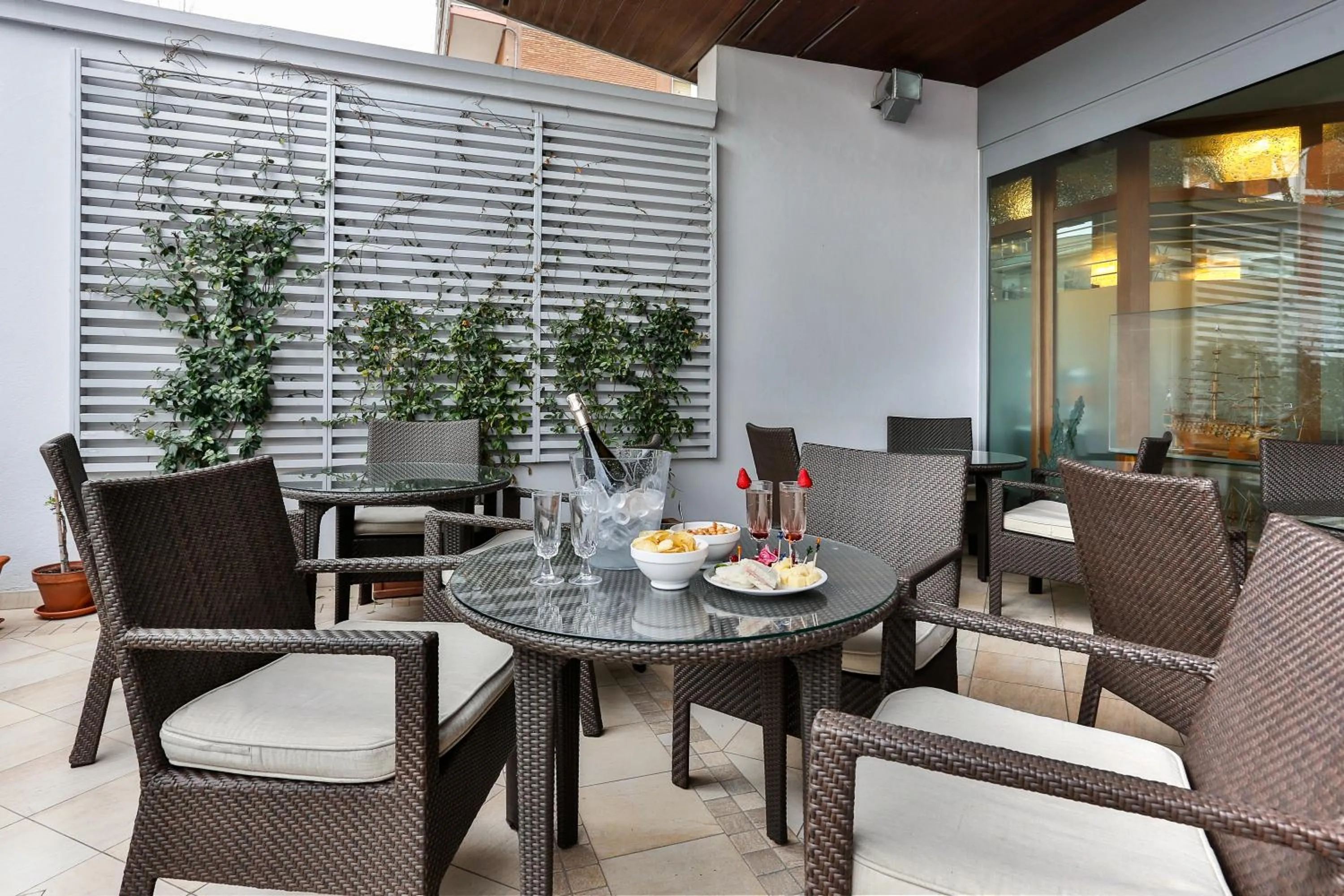 Balcony/Terrace in Hotel Sunset