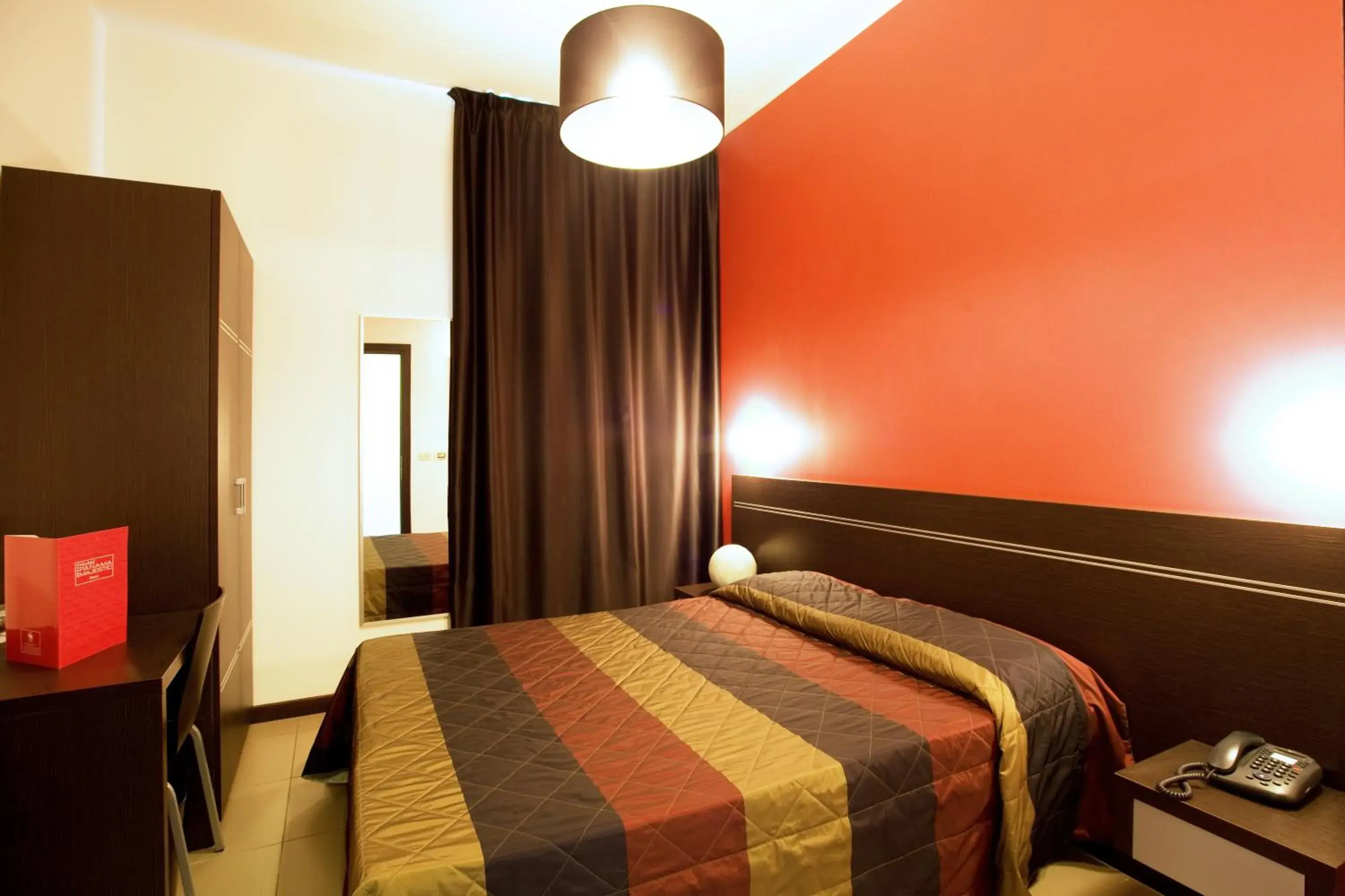 Economy Double or Twin Room - Ground Floor in Hotel Panama Majestic Economy Double or Twin Room - Ground Floor in Hotel Panama Majestic