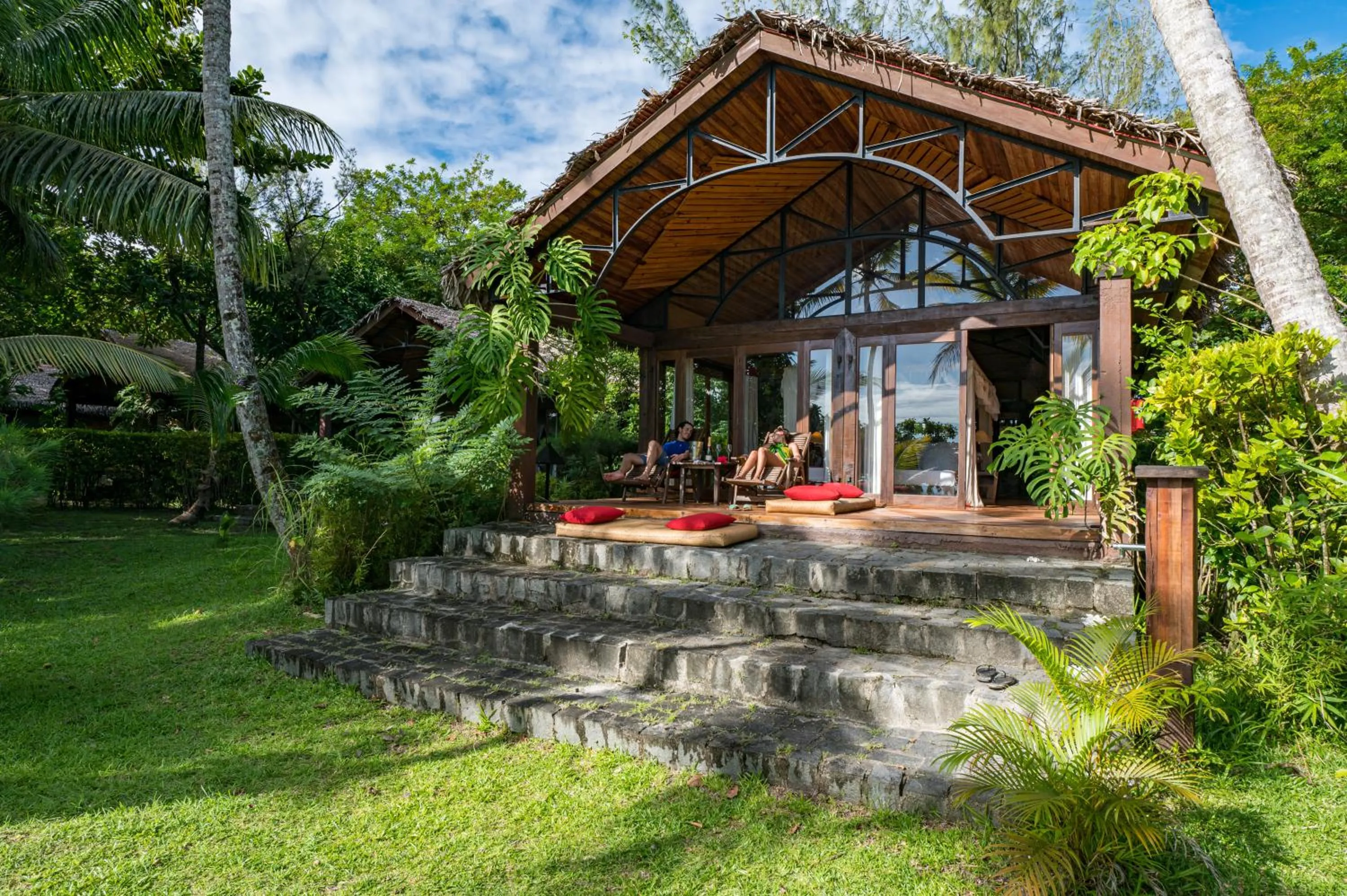 Garden in Princesse Bora Lodge & Spa