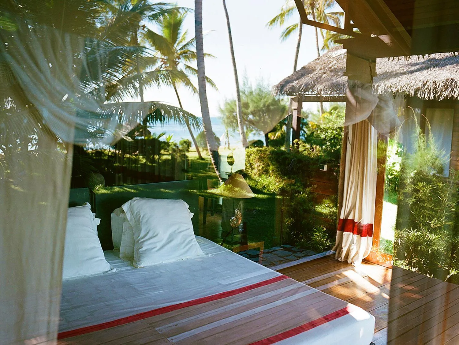 Bed in Princesse Bora Lodge & Spa