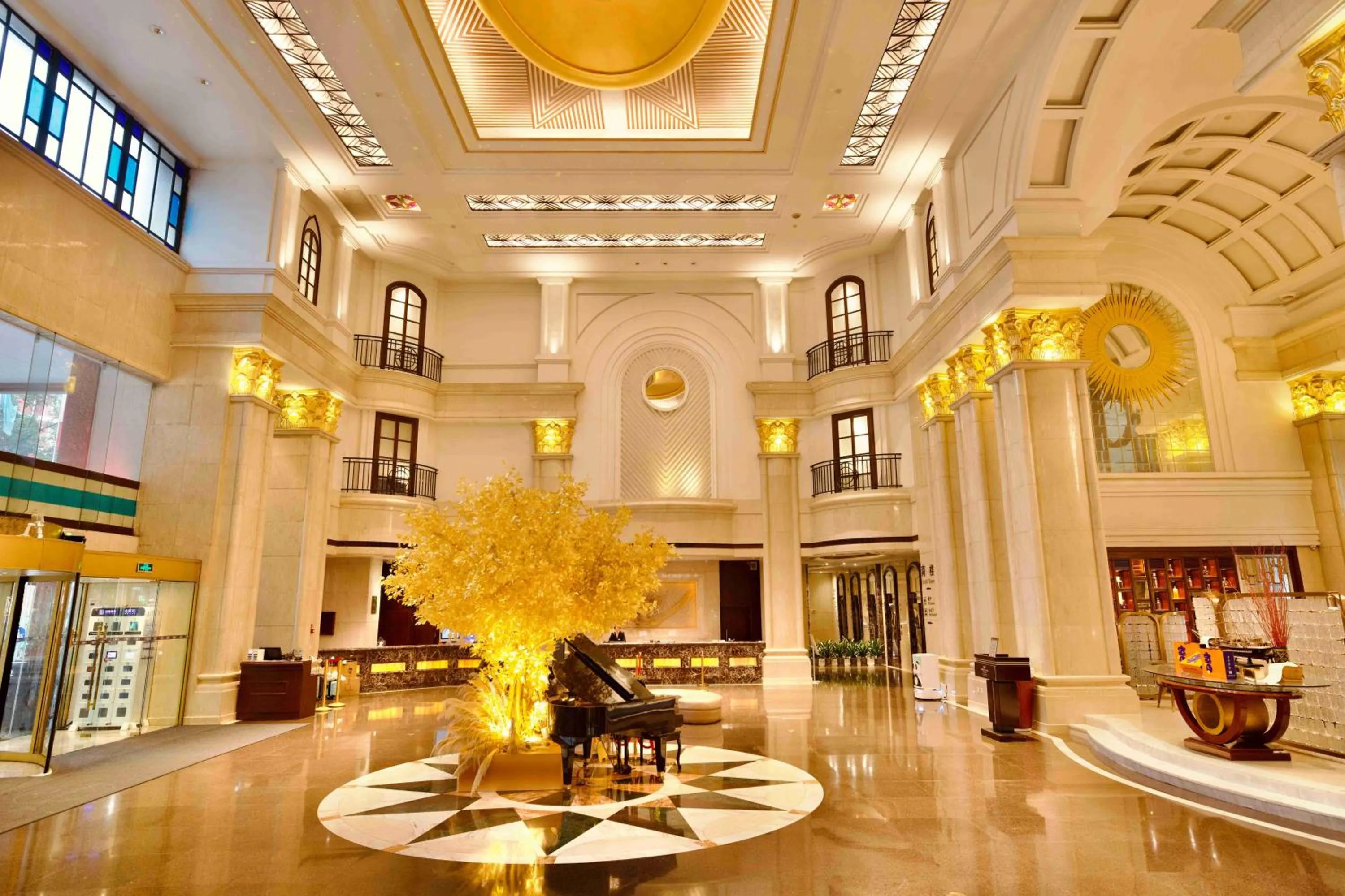 Lobby or reception in Crowne Plaza City Center Ningbo by IHG