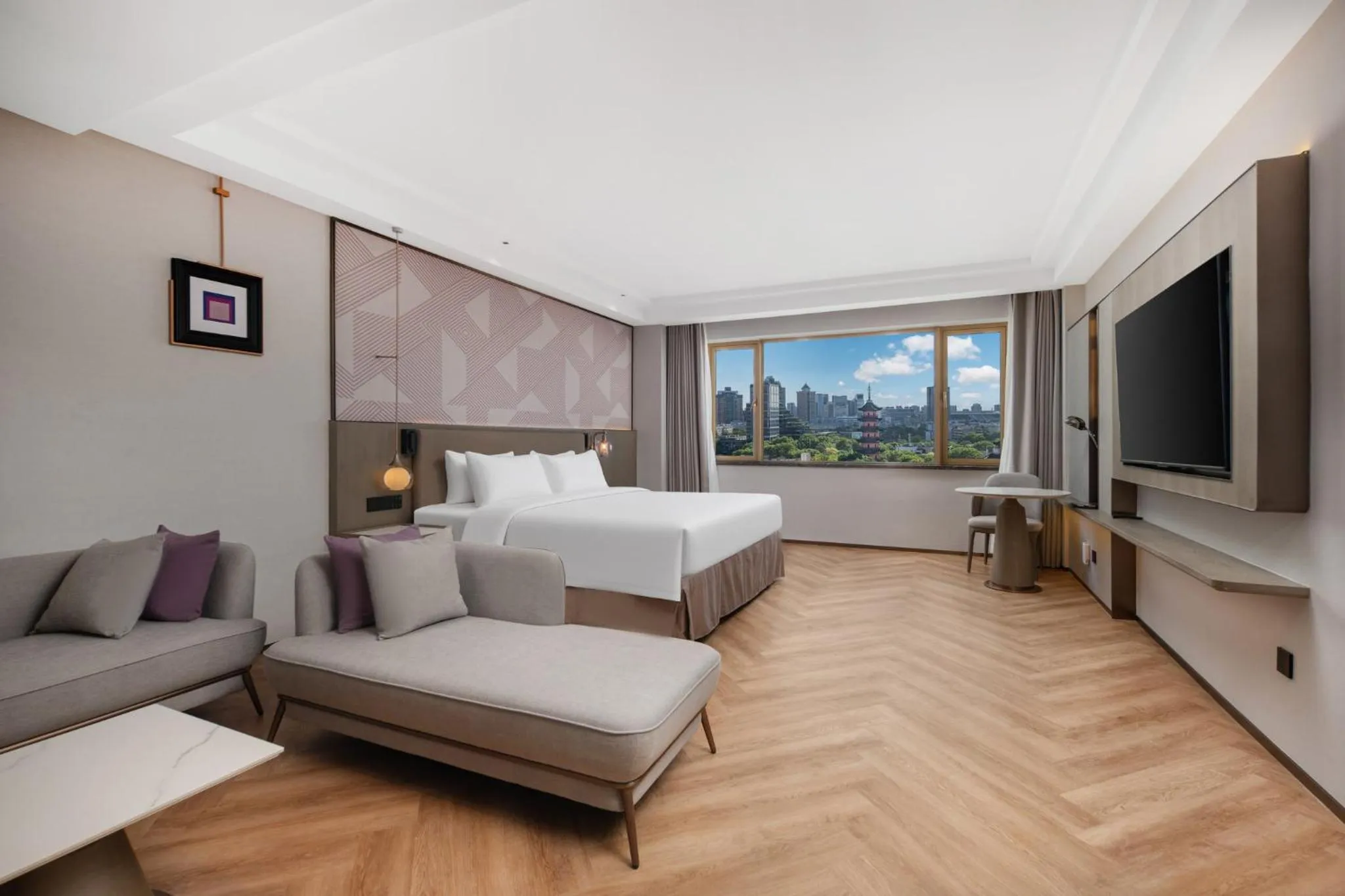 Photo of the whole room, Bed in Crowne Plaza City Center Ningbo by IHG