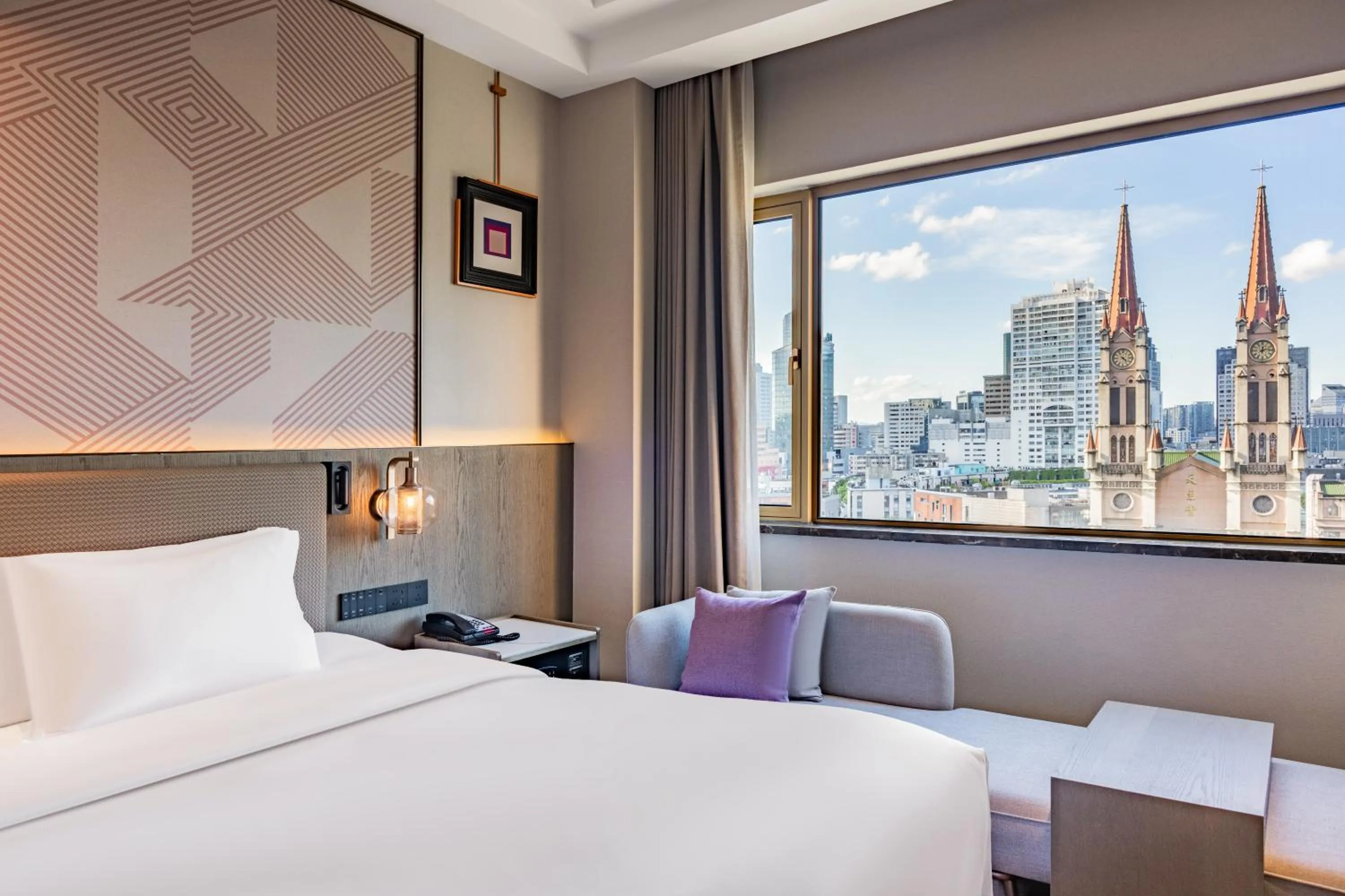 View (from property/room), Bed in Crowne Plaza City Center Ningbo by IHG