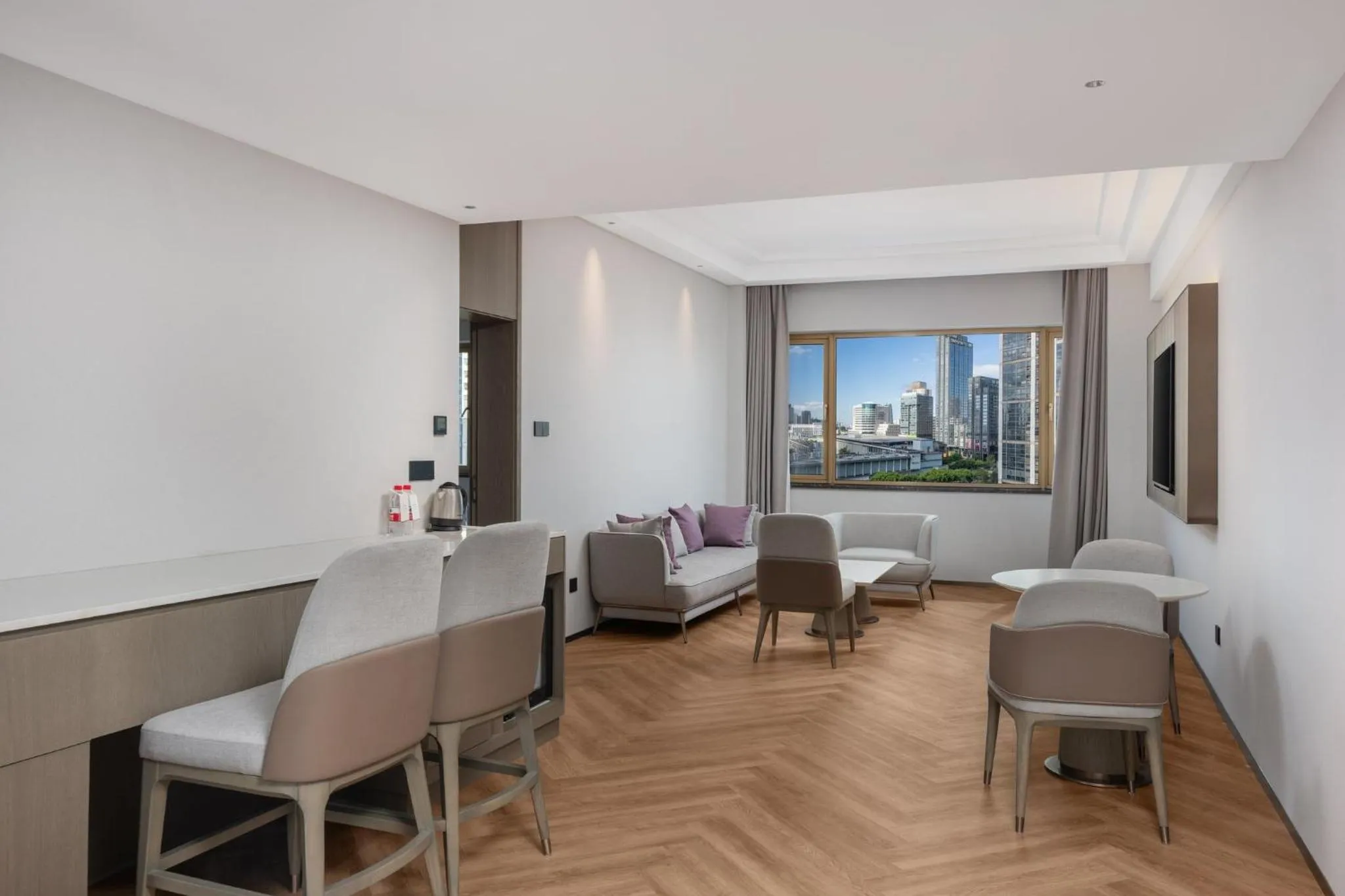 Photo of the whole room in Crowne Plaza City Center Ningbo by IHG