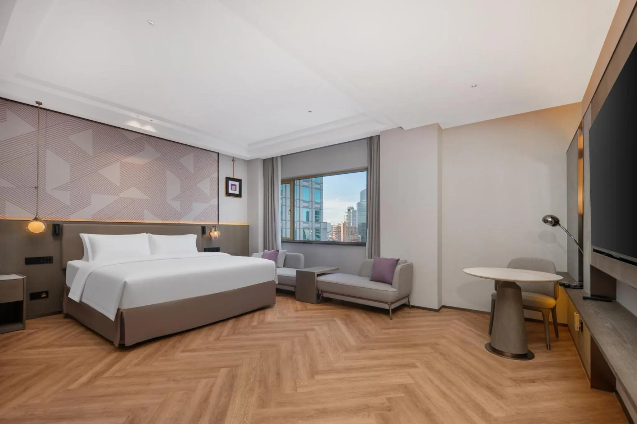 Photo of the whole room, Bed in Crowne Plaza City Center Ningbo by IHG