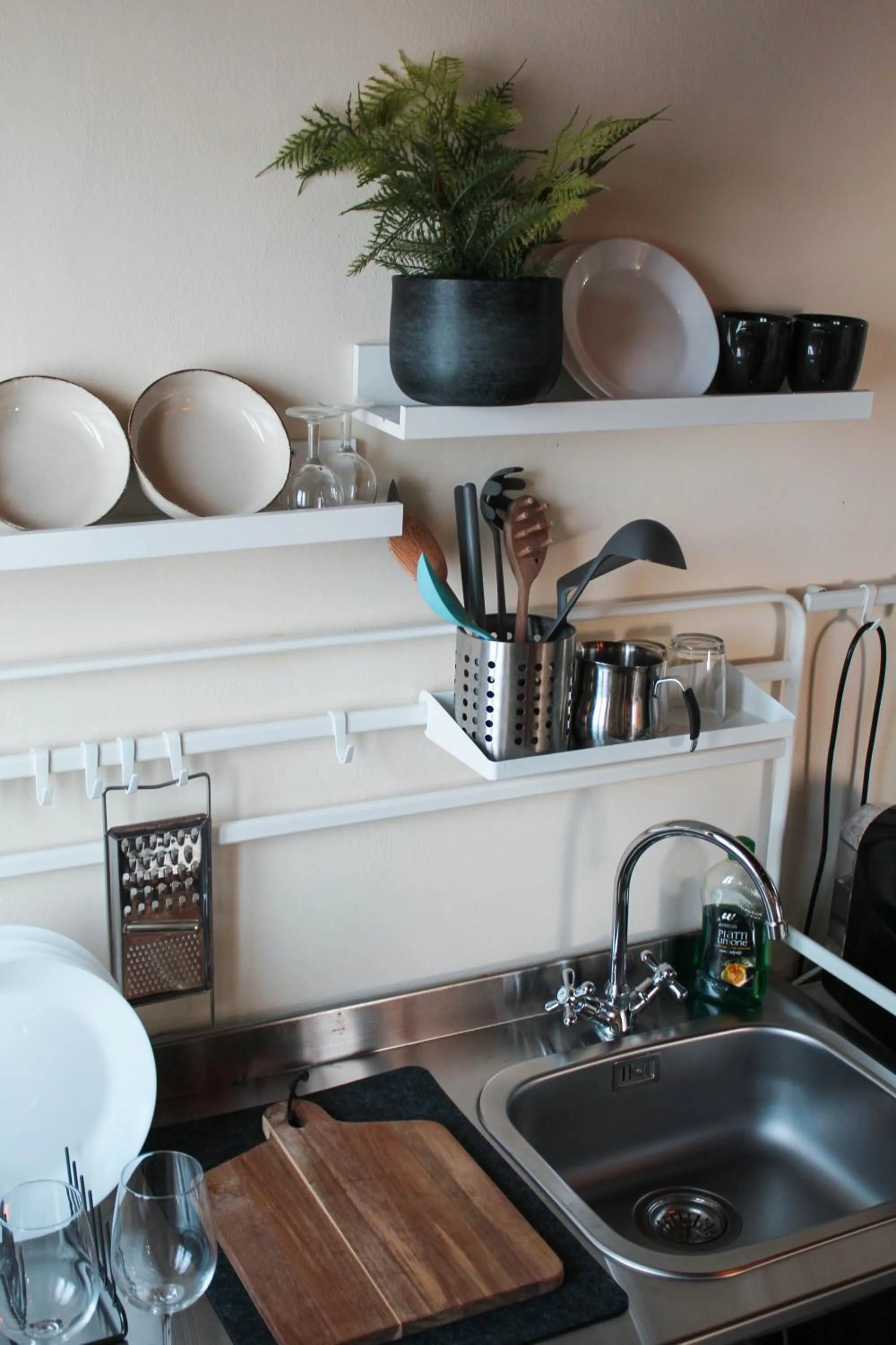 Kitchen or kitchenette in Hotel Fontaine Bleue