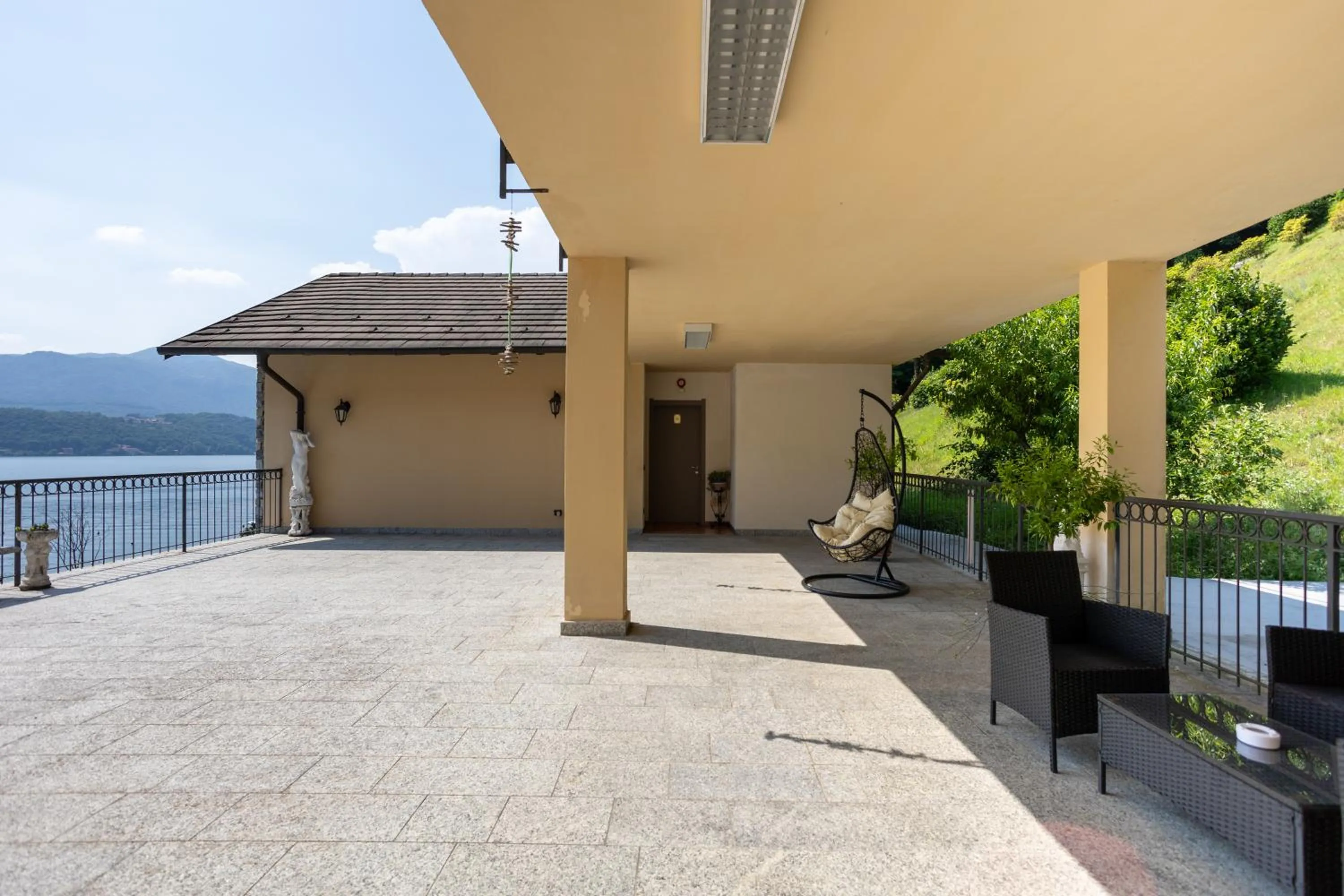 Property building in Hotel Fontaine Bleue