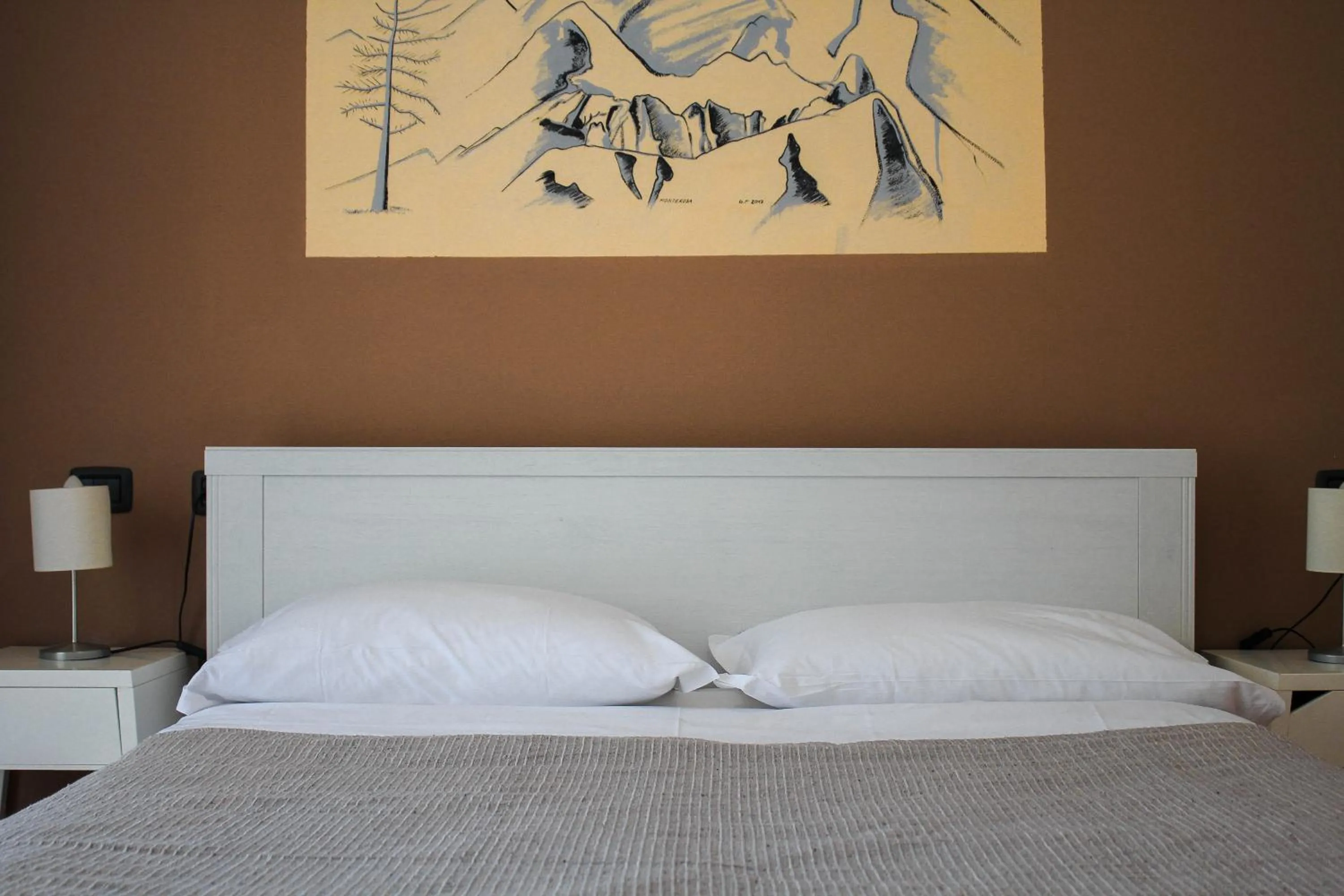 Bed in Hotel Fontaine Bleue