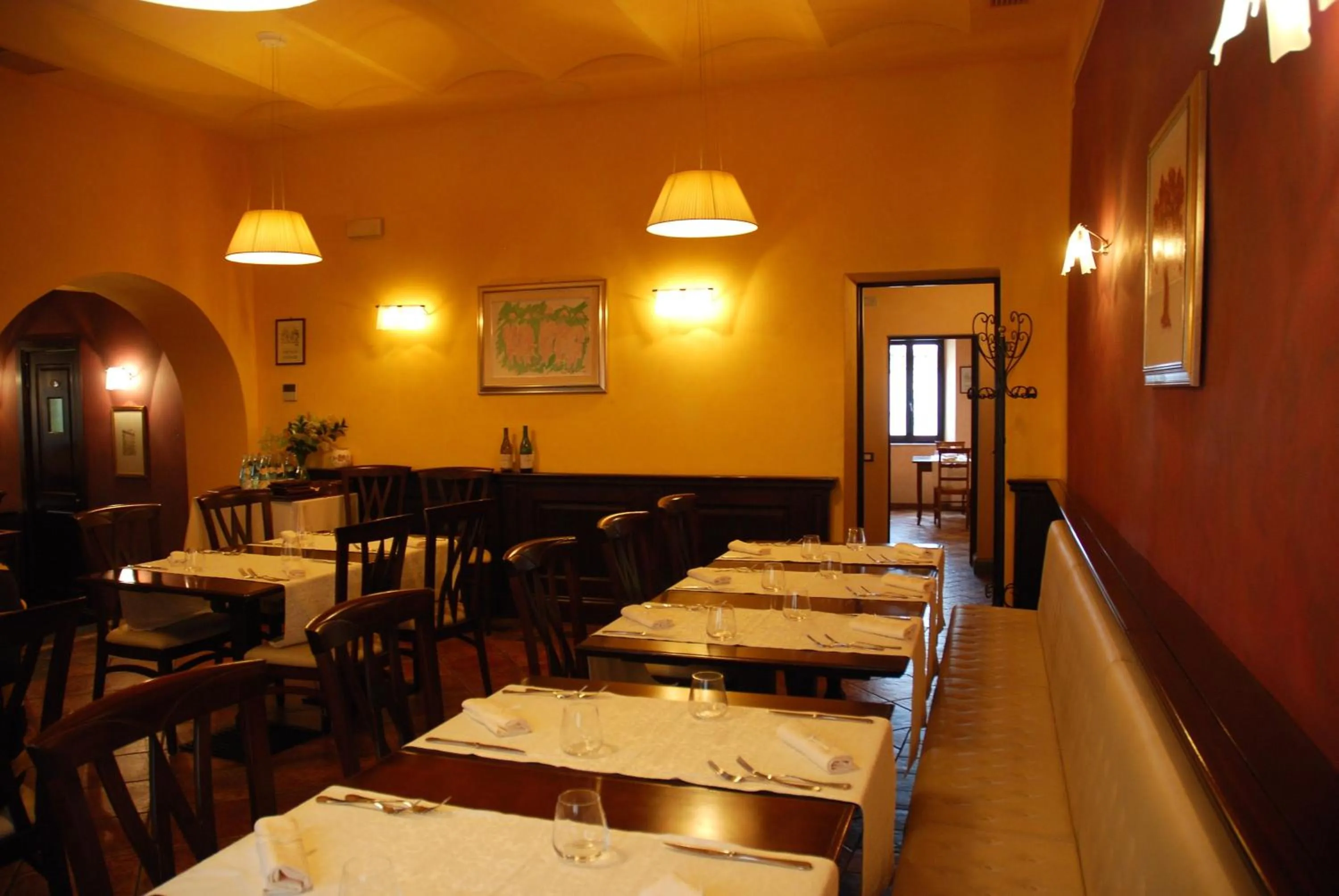 Restaurant/places to eat in Locanda Le Logge