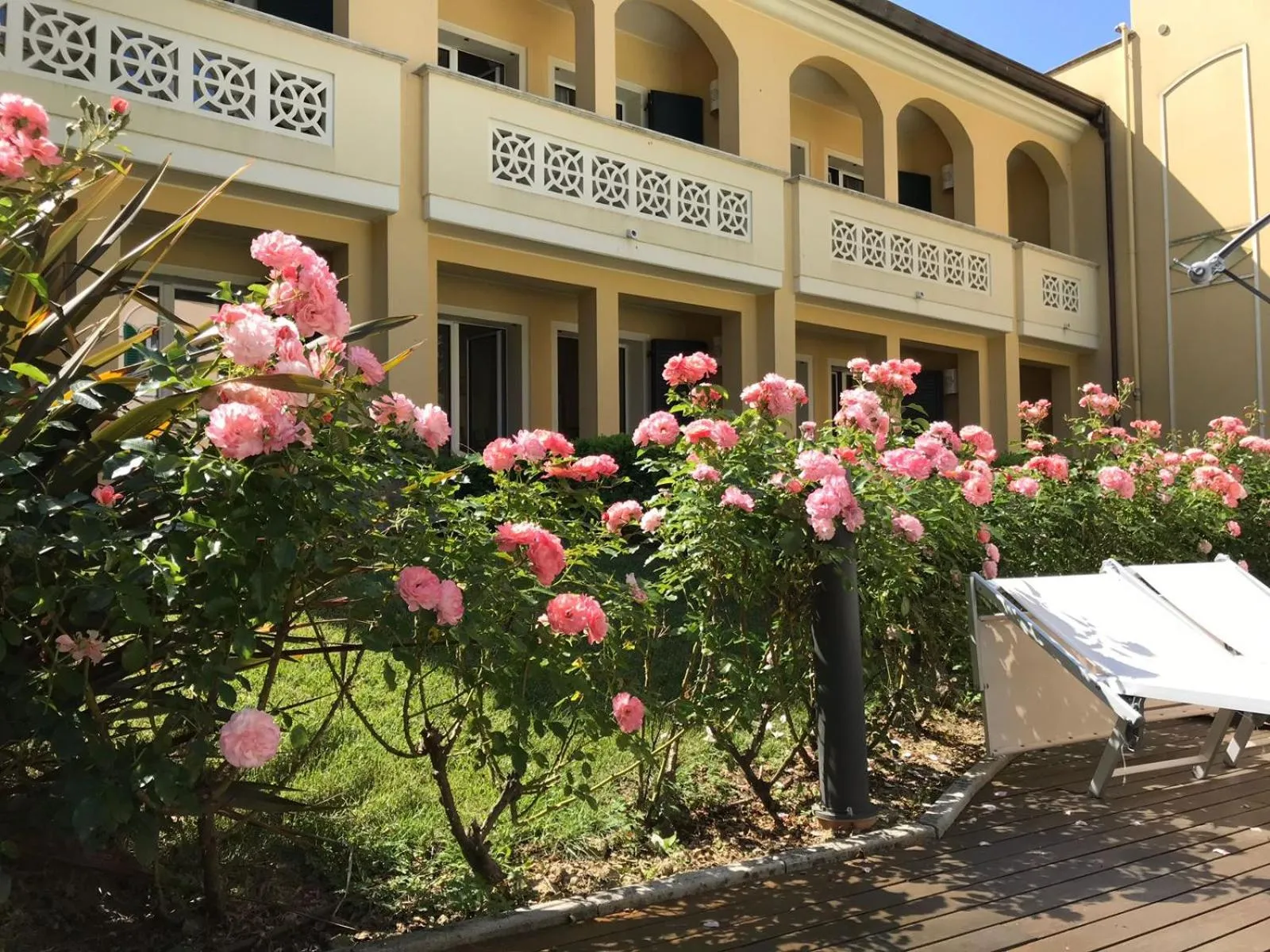 Facade/entrance in Villa Rosella Resort