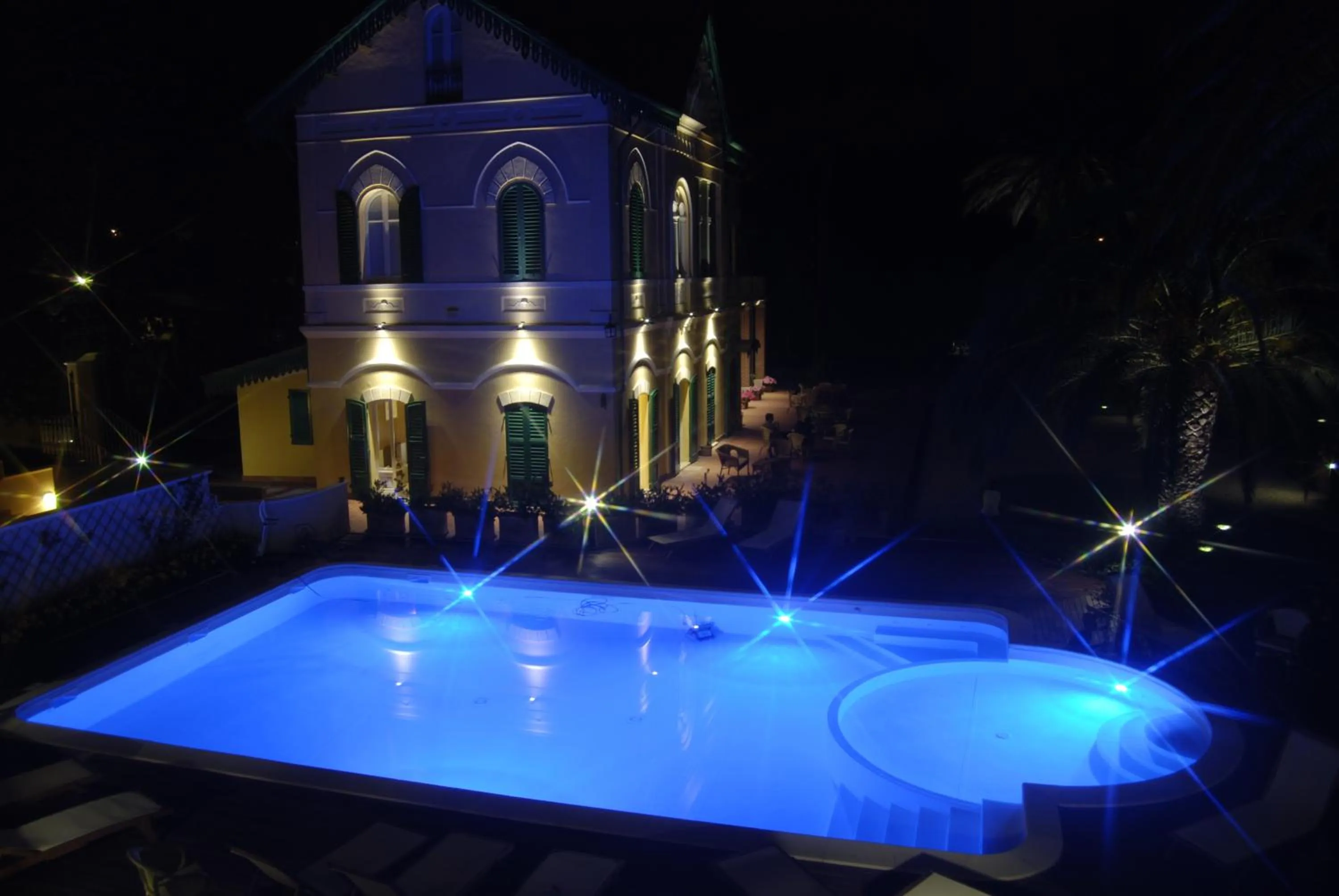 Property building in Villa Rosella Resort