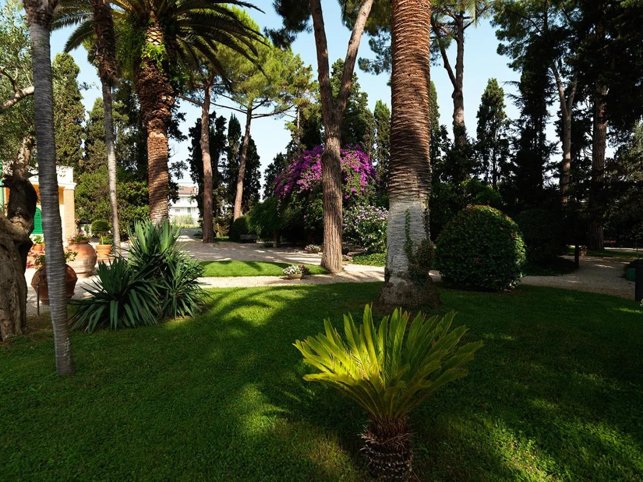 Day in Villa Rosella Resort