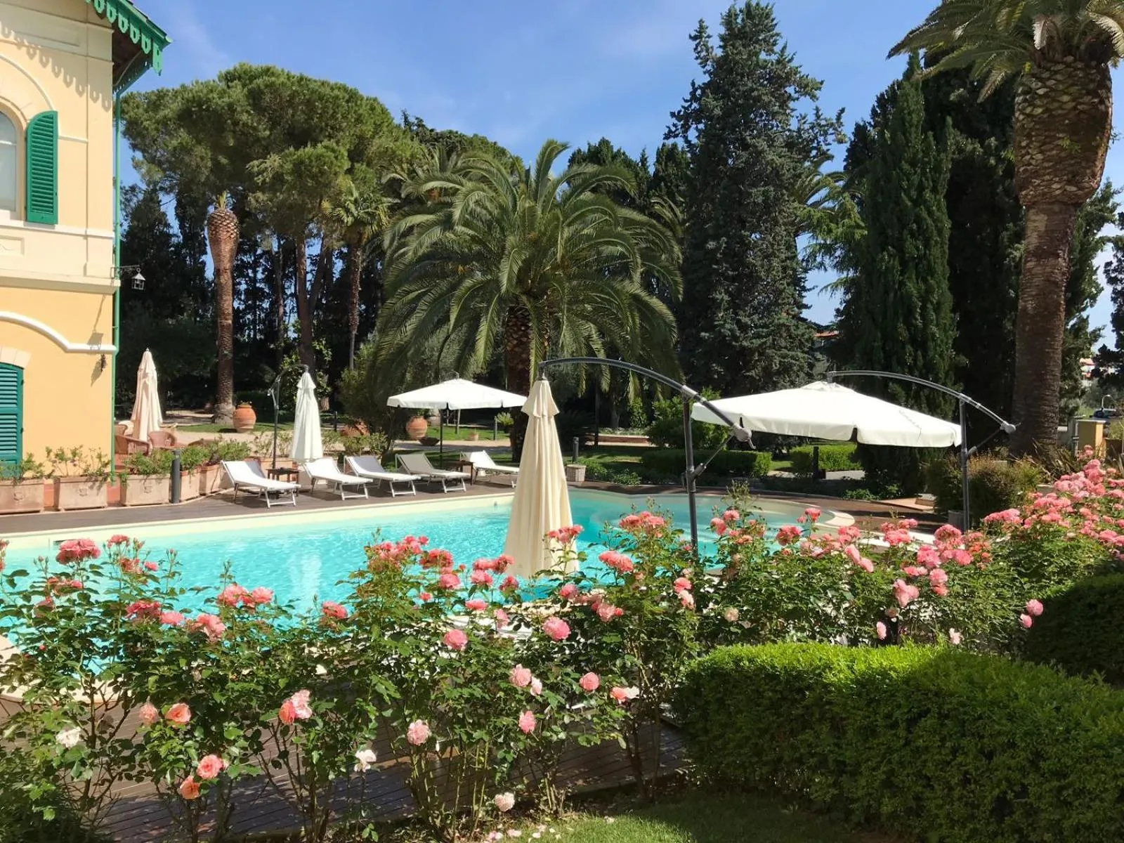 Garden view in Villa Rosella Resort