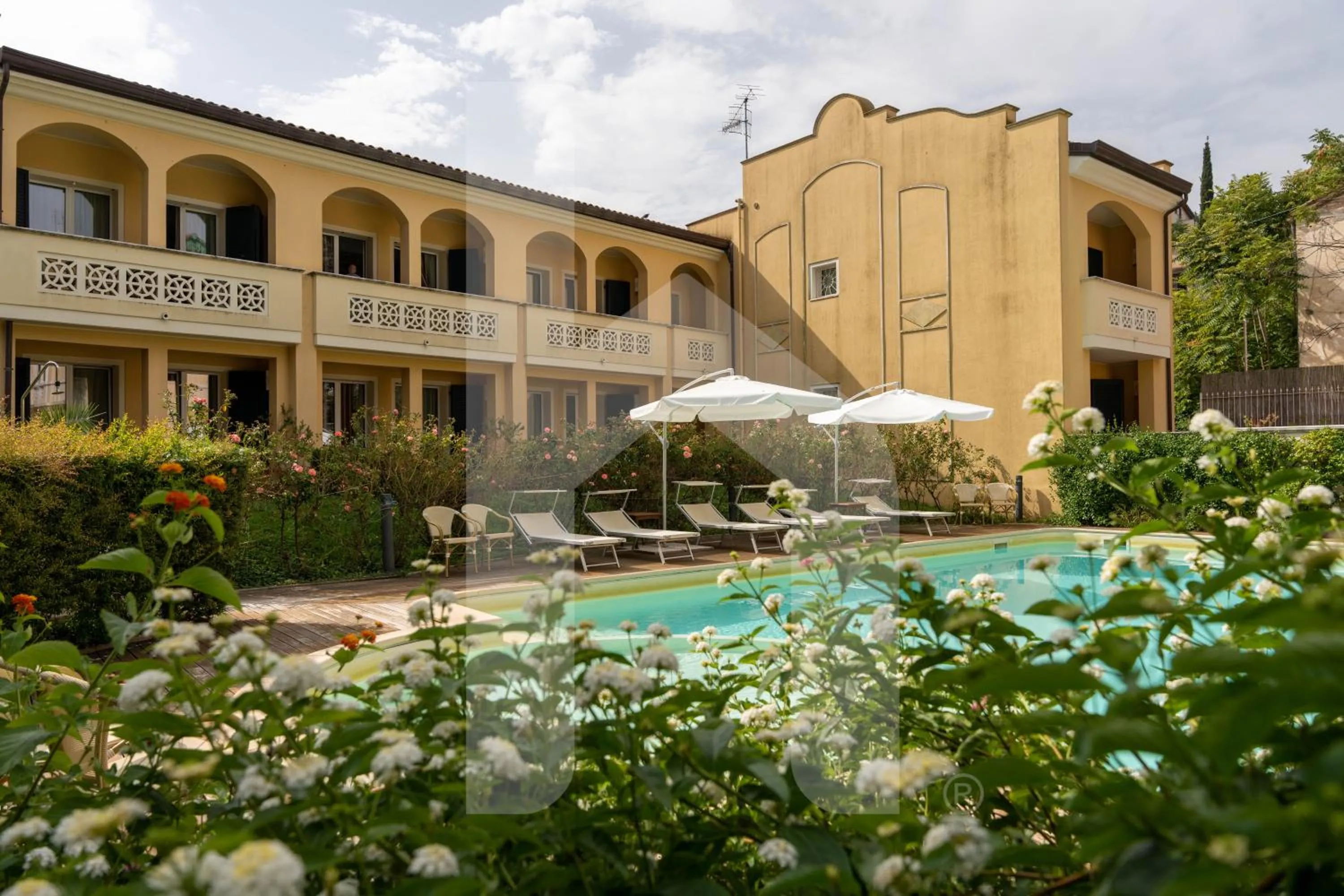 Homiday - Villa Rosella