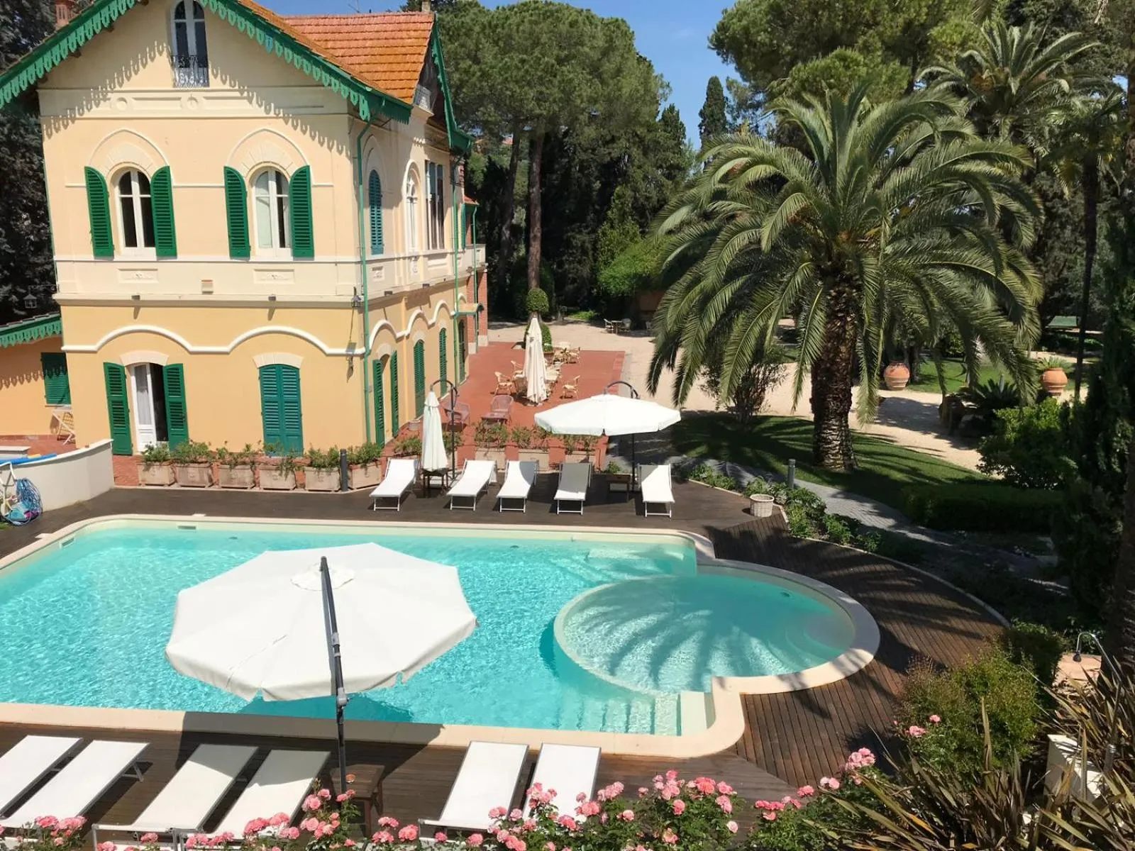 Balcony/Terrace in Villa Rosella Resort