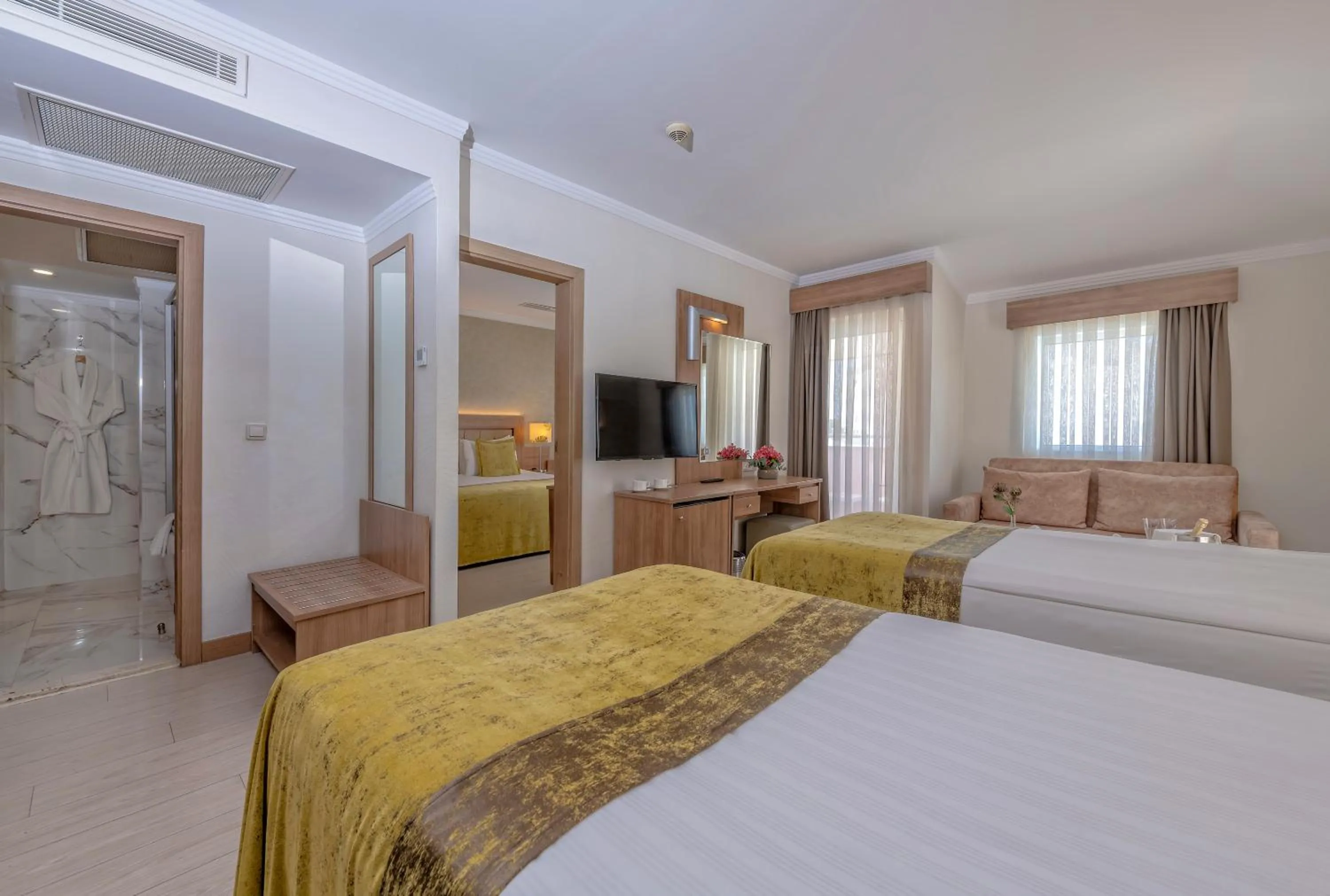 Photo of the whole room, Bed in Innvista Hotels Belek