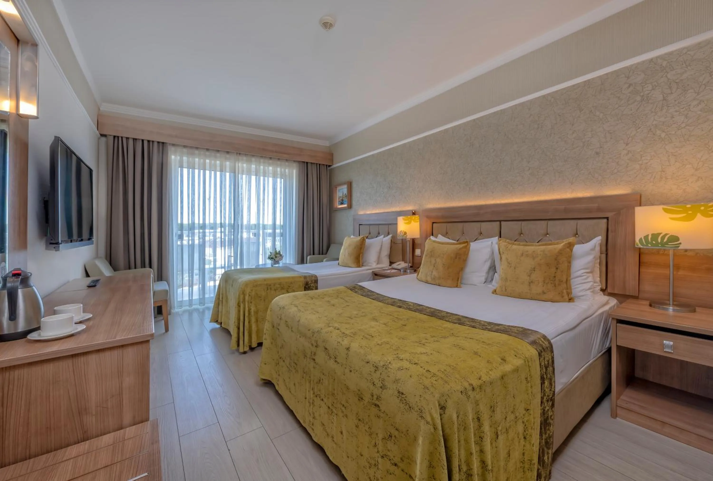Photo of the whole room, Bed in Innvista Hotels Belek