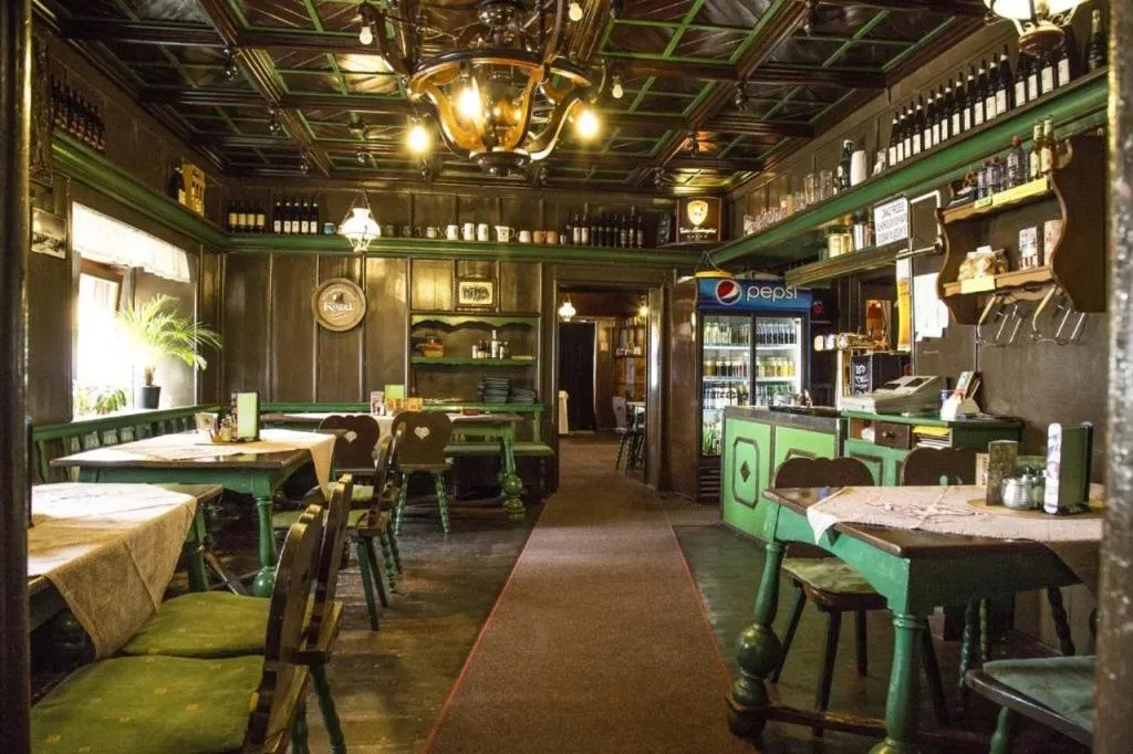 Restaurant/places to eat in Hotel Zelený Dům