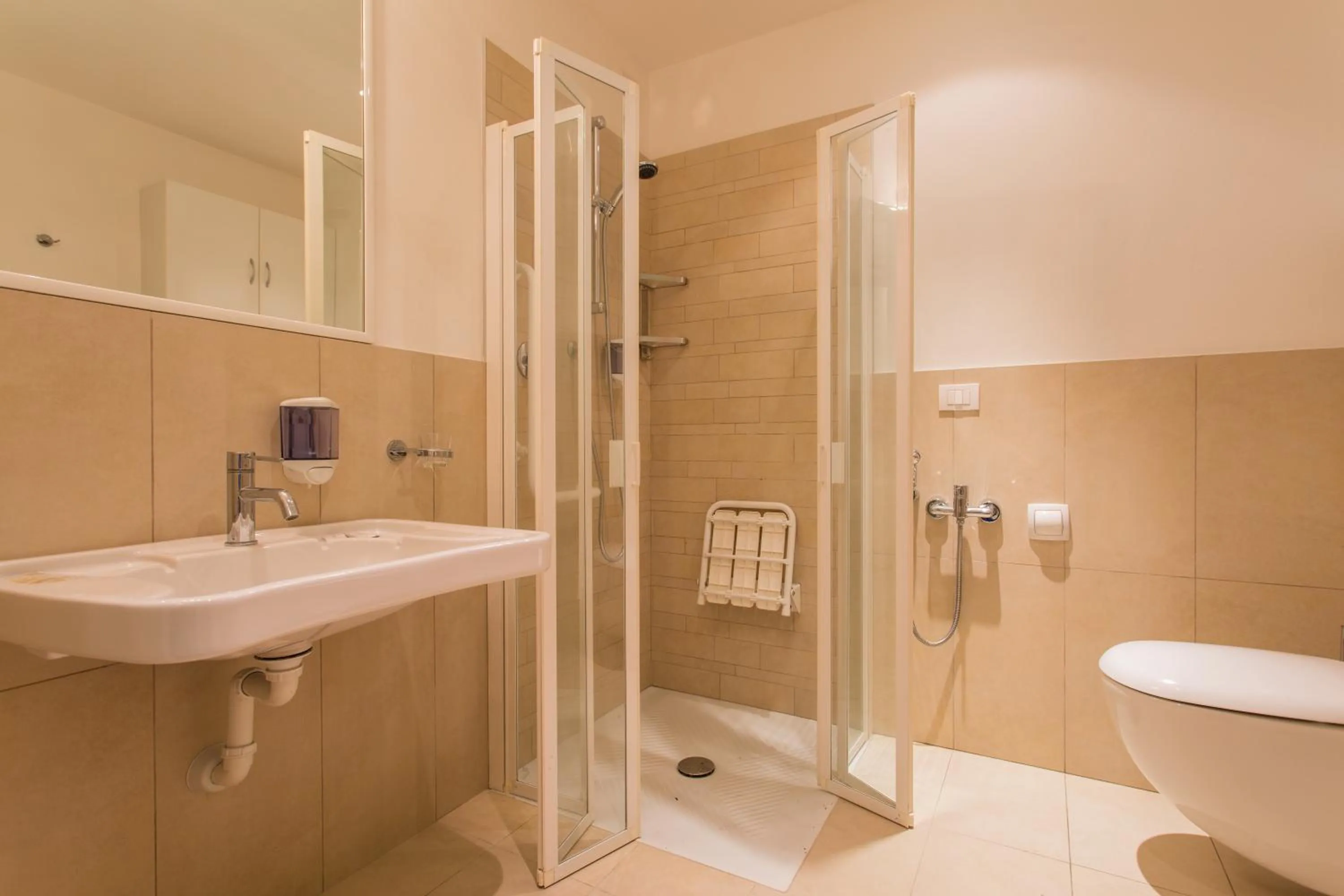 Shower in Wally Residence