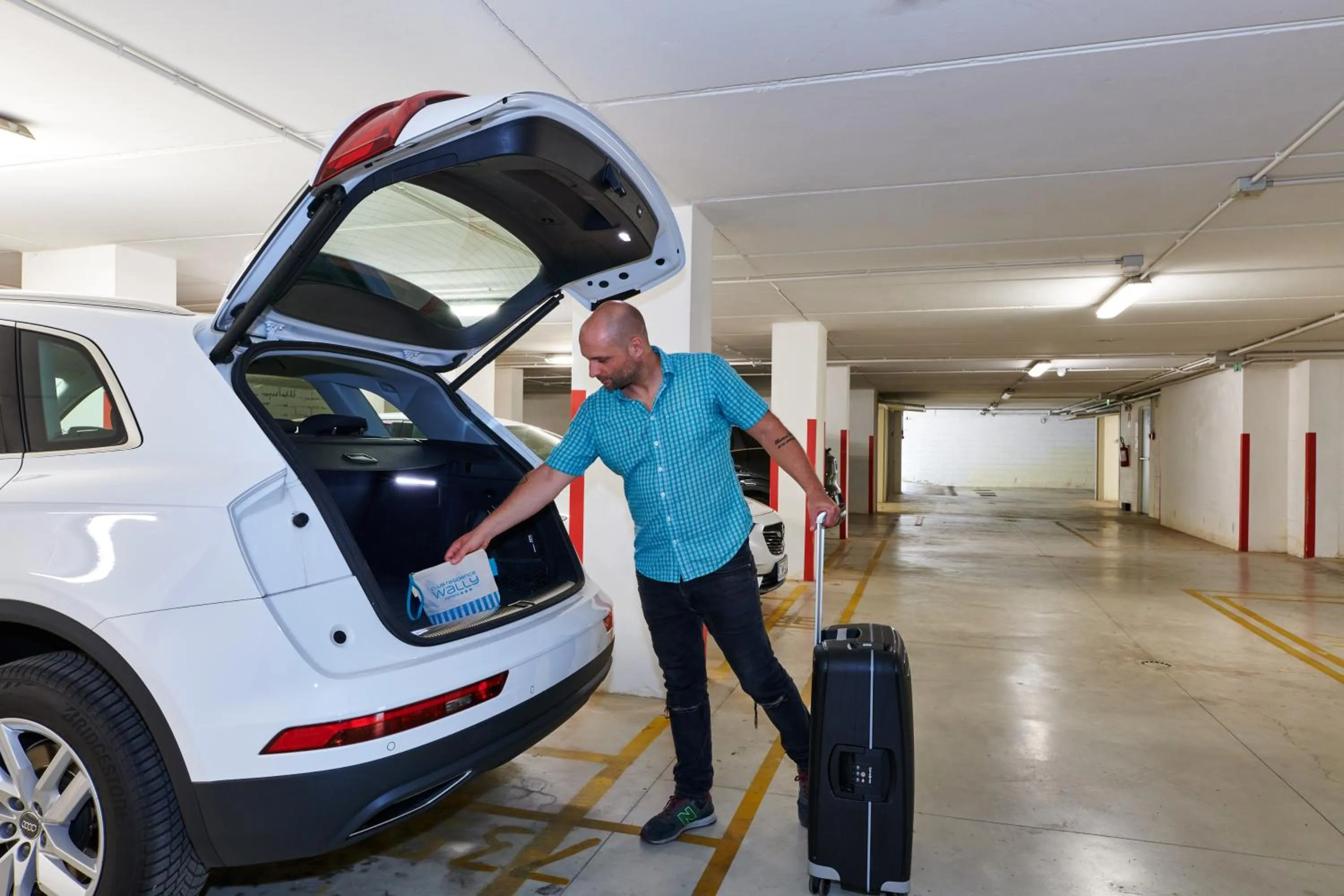 Parking in Wally Residence