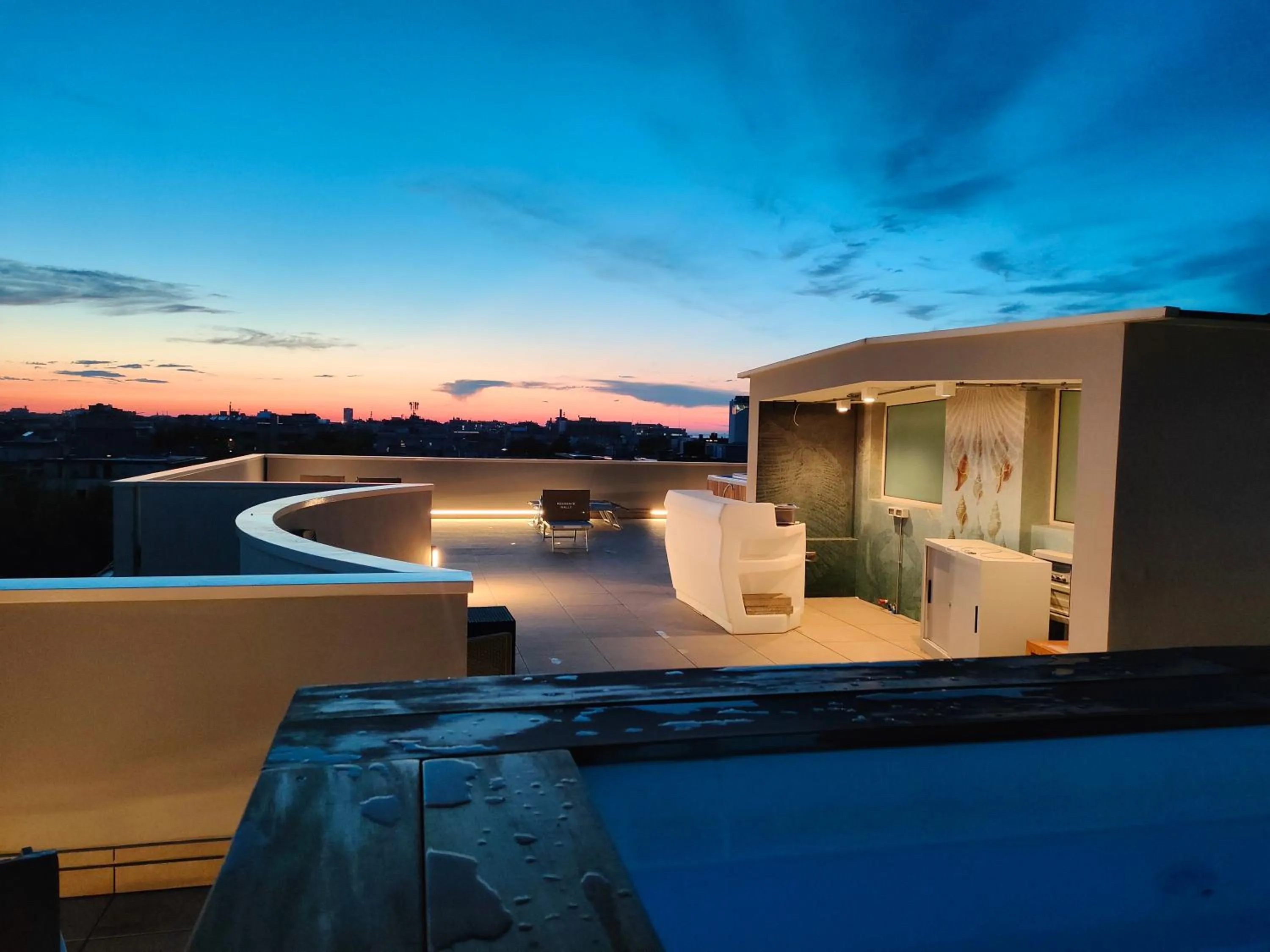 Solarium in Wally Residence