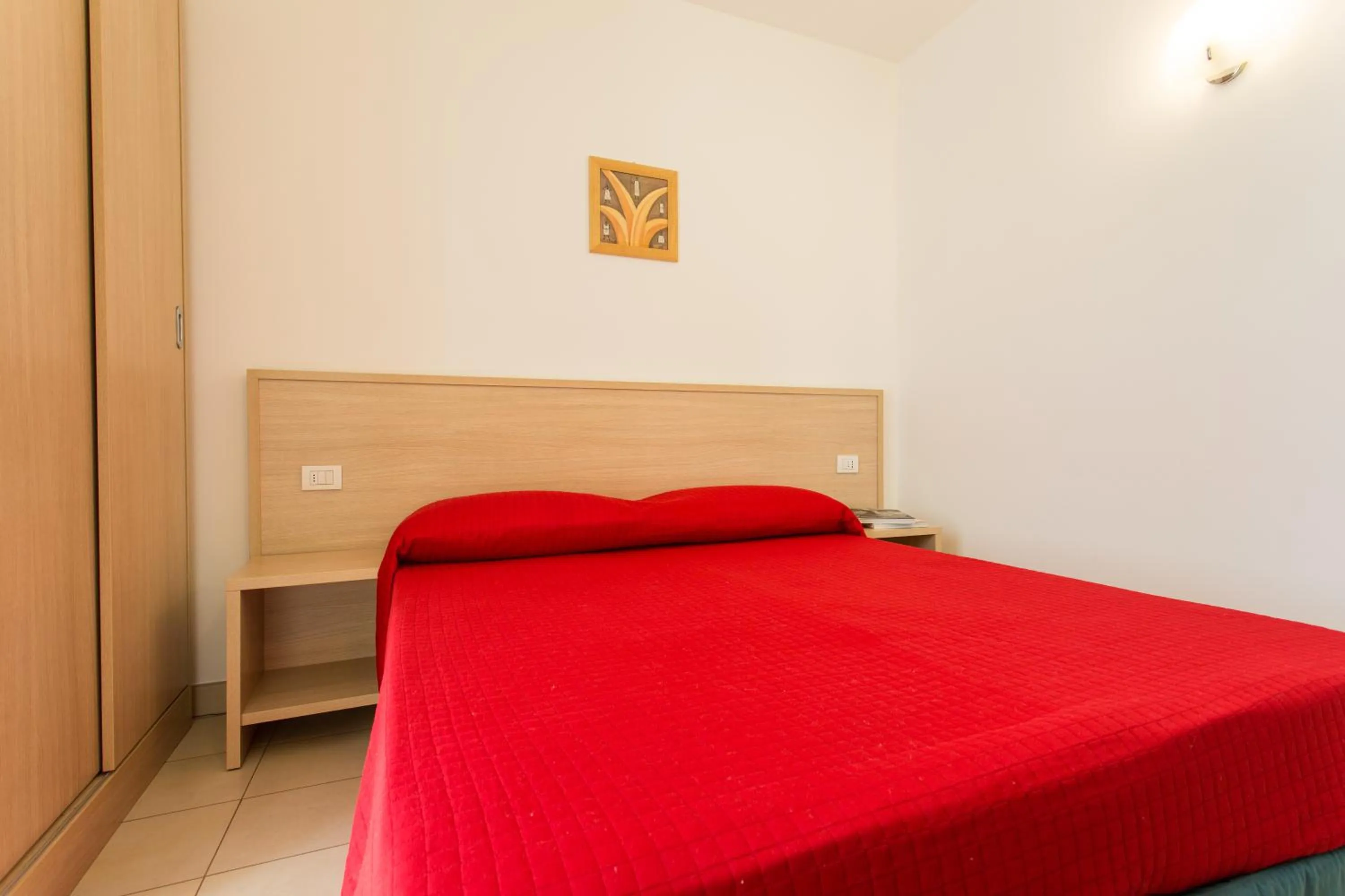 Bedroom, Bed in Wally Residence