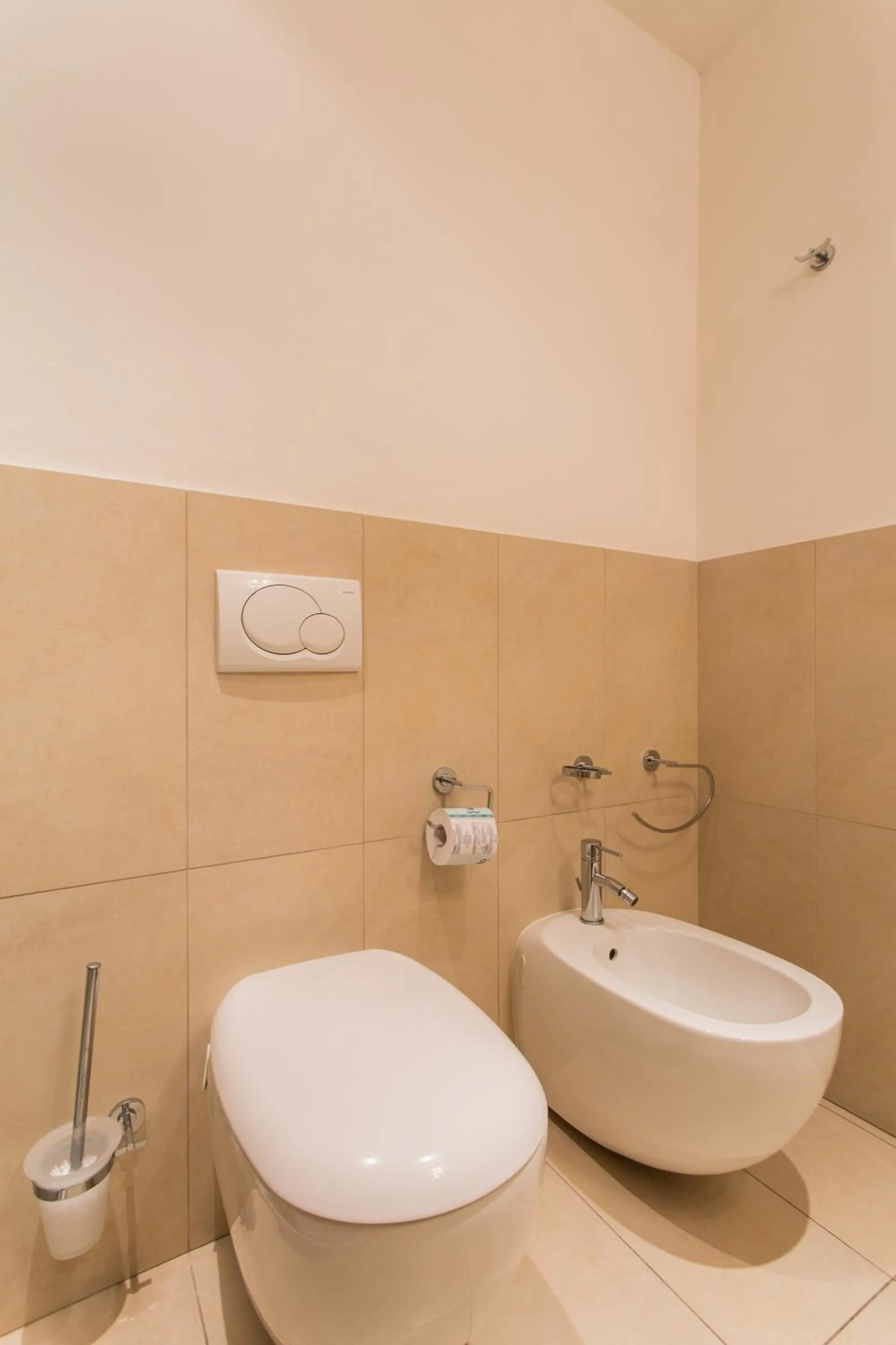 Toilet in Wally Residence