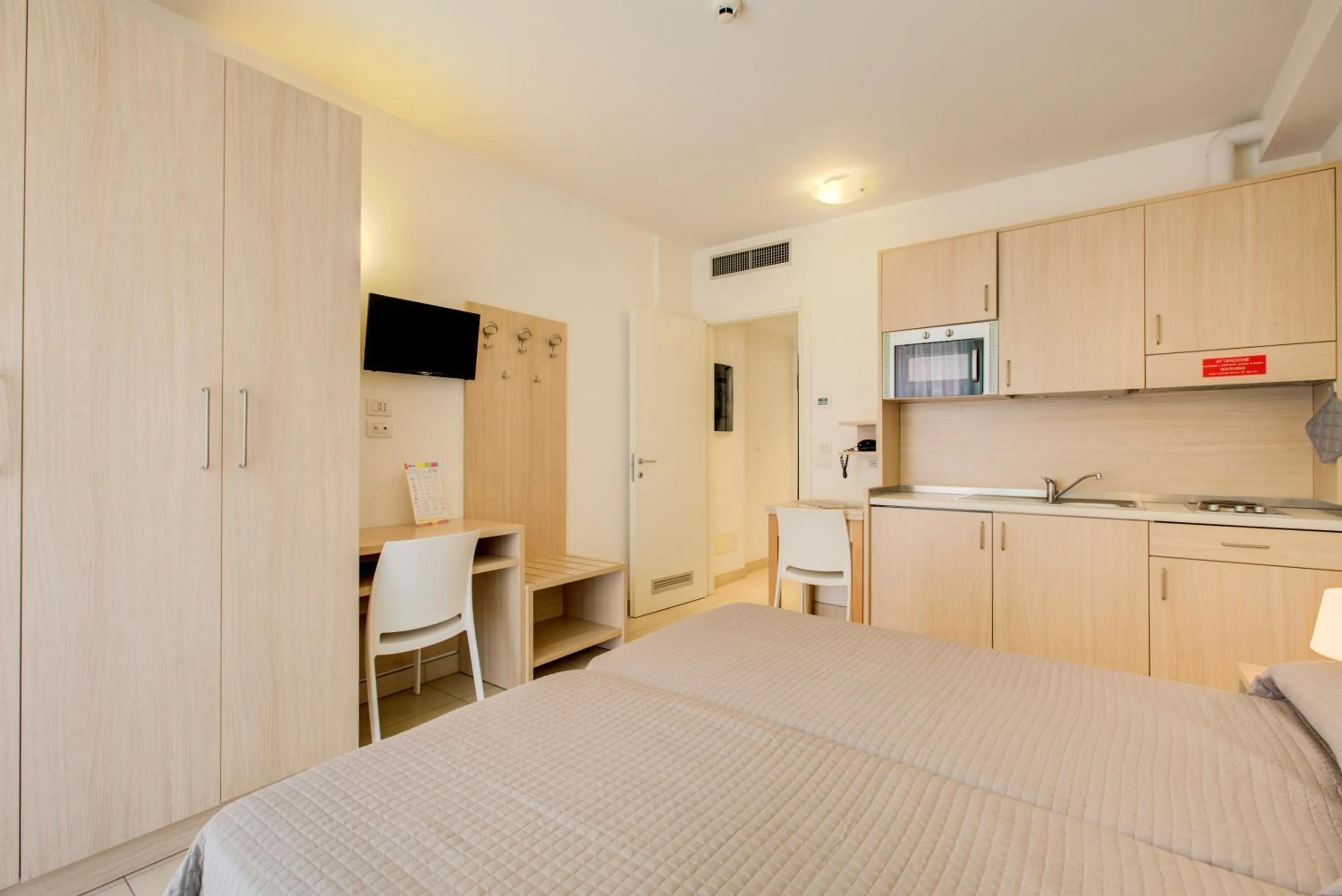 Kitchen or kitchenette, Bed in Wally Residence