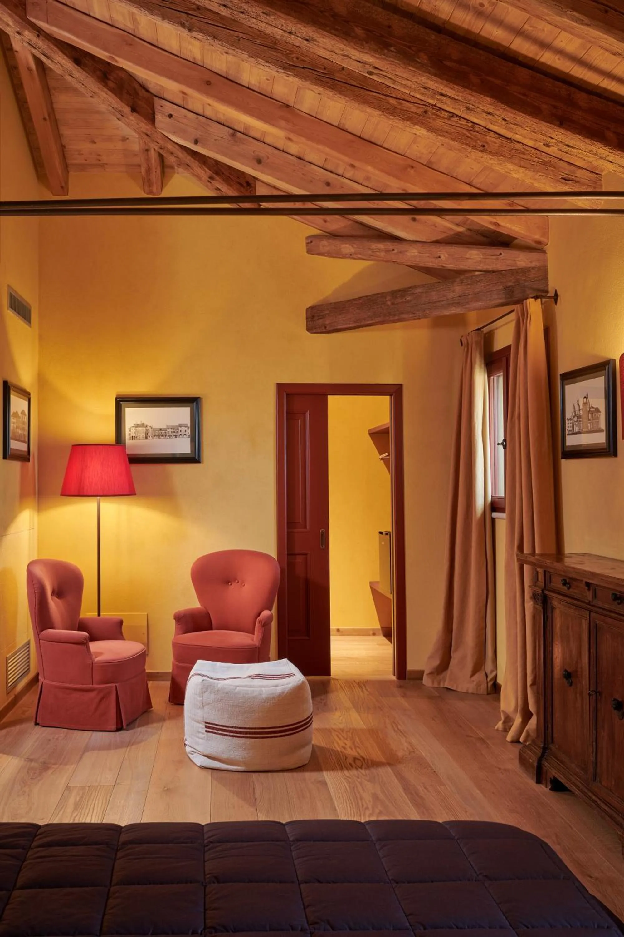 Photo of the whole room in Castello di Roncade